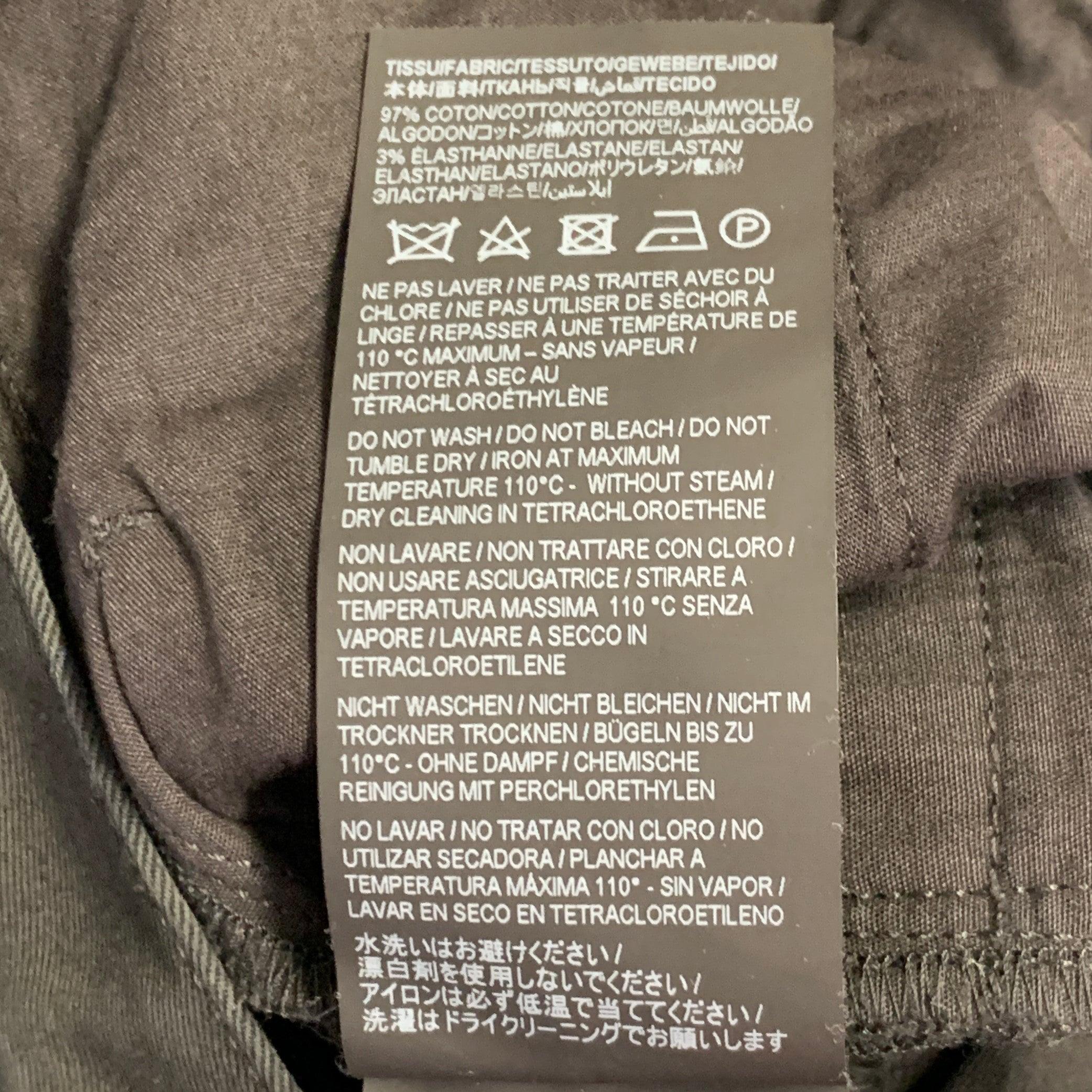 SAINT LAURENT Size 30 Black Cotton Blend Flat Front Slim Tapered Casual Pants in vendita 1