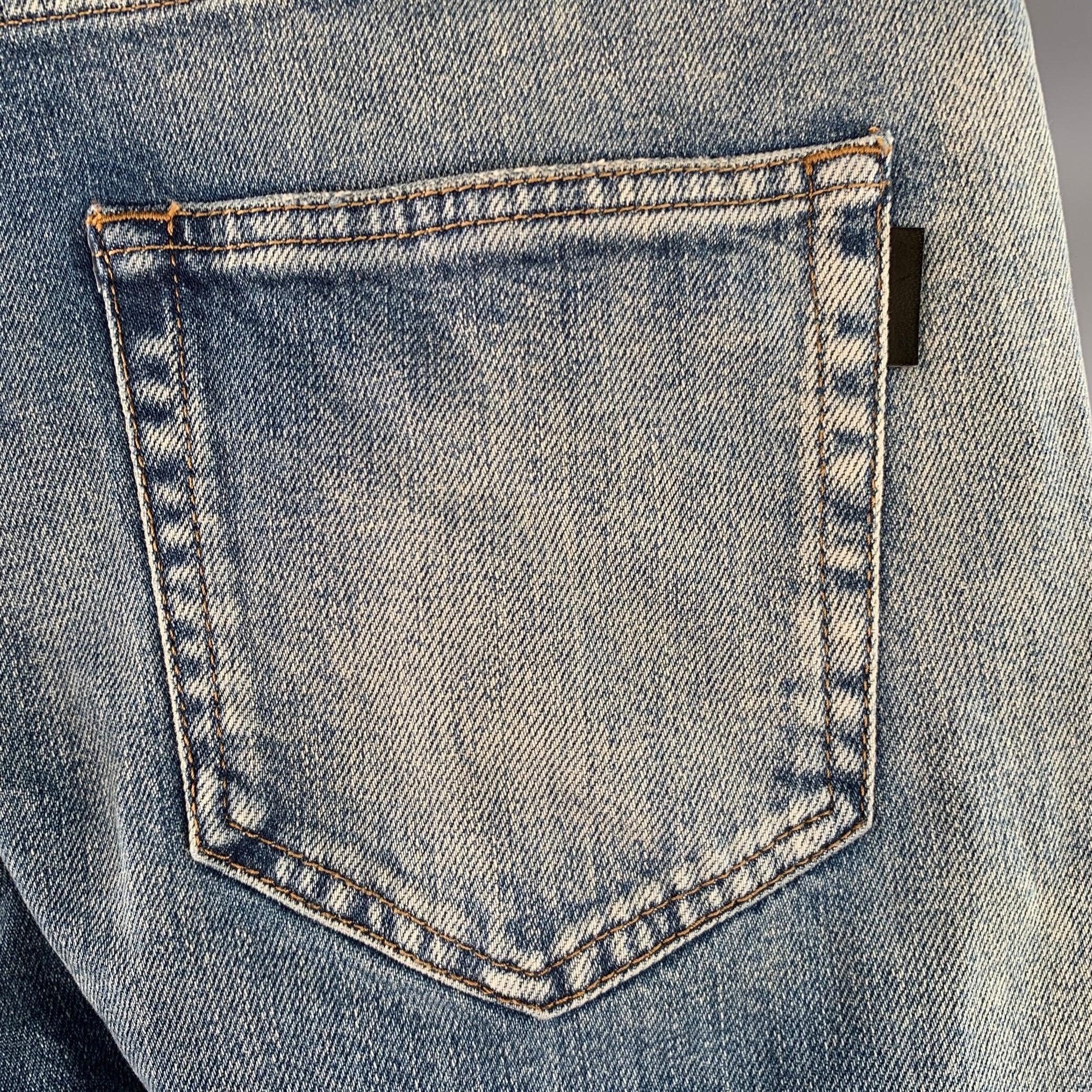 SAINT LAURENT Taille 30 Bleu Distressed Cotton Blend Twill Slim Tapered Jeans Excellent état - En vente à San Francisco, CA