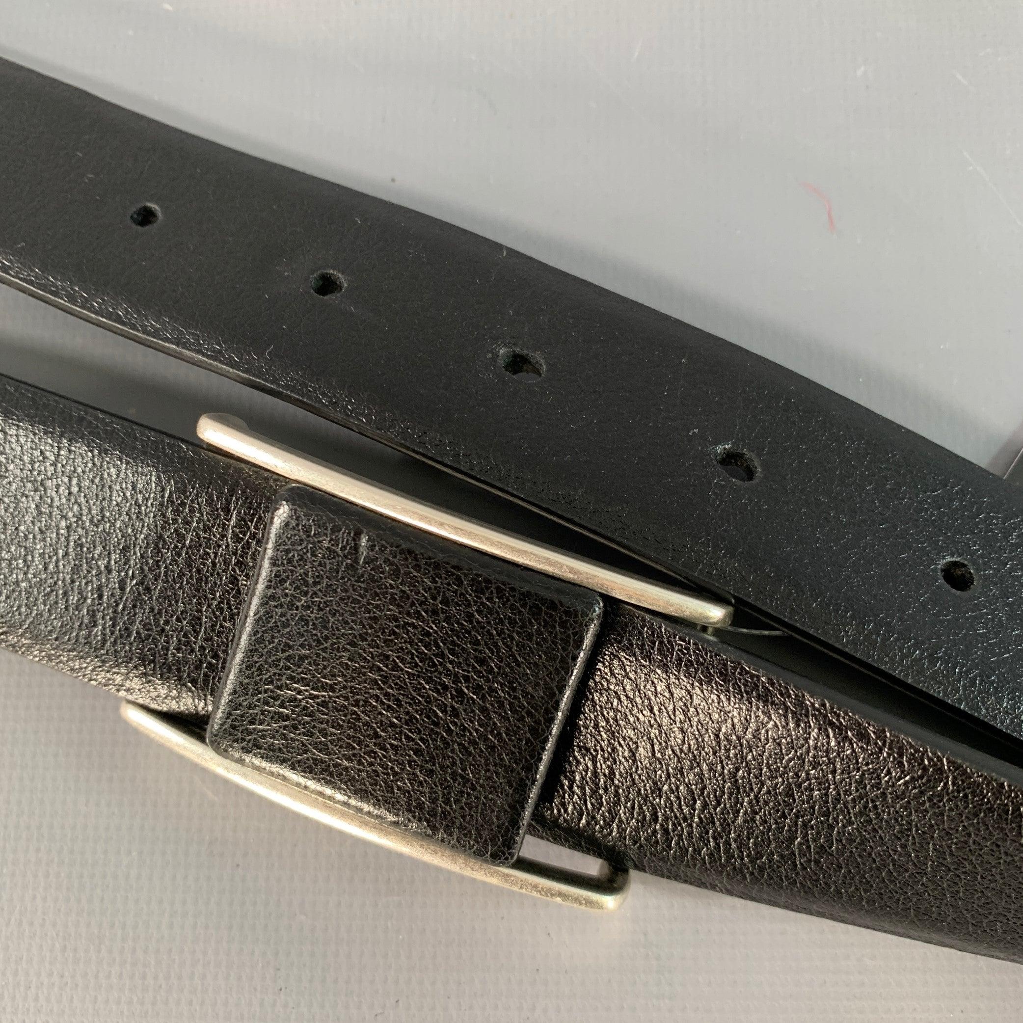 SAINT LAURENT Taille 36 Ceinture à boucle en cuir noir et argenté en vente 2