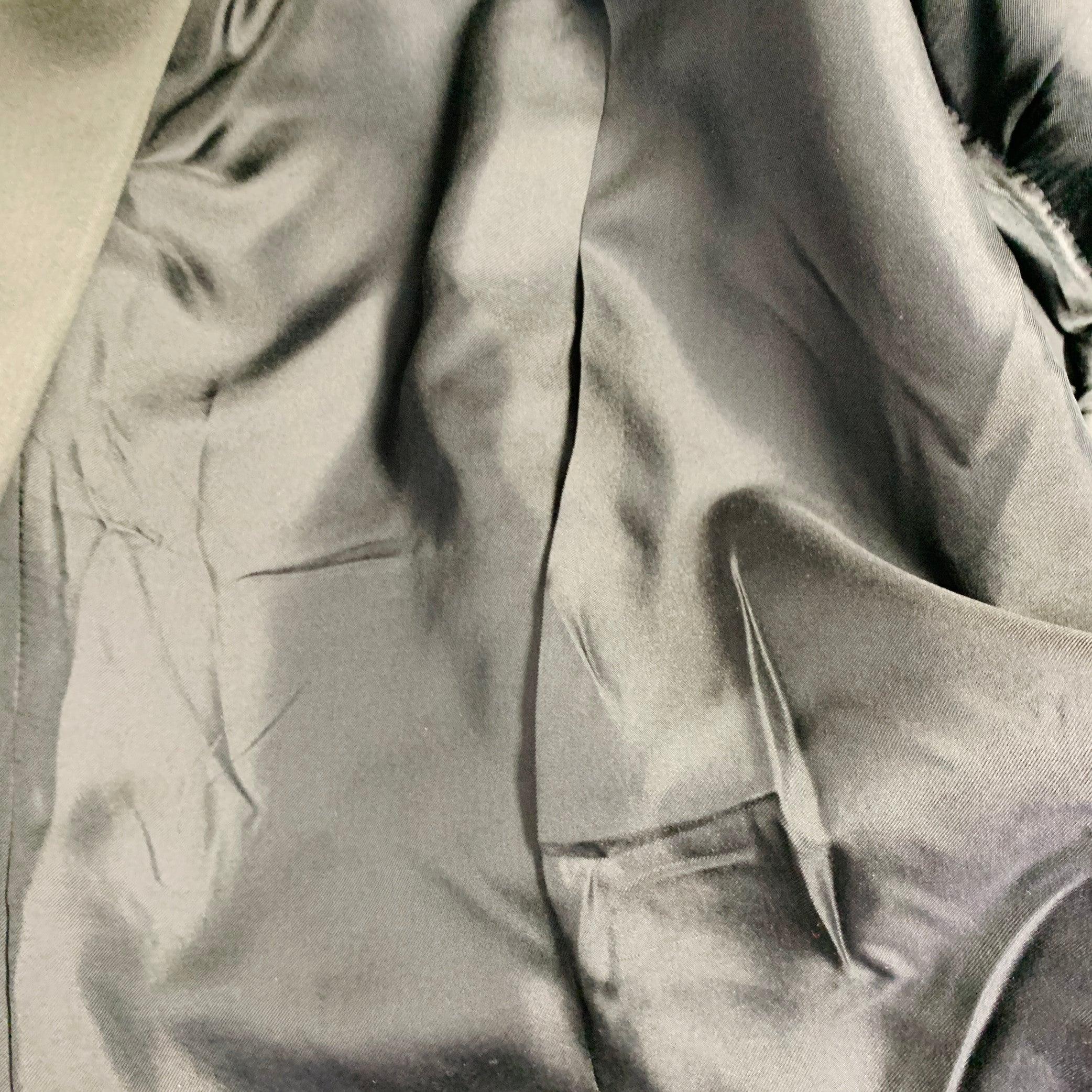 SAINT LAURENT Taille 4 Or Noir Veste de smoking Blazer en polyester mélangé en vente 1
