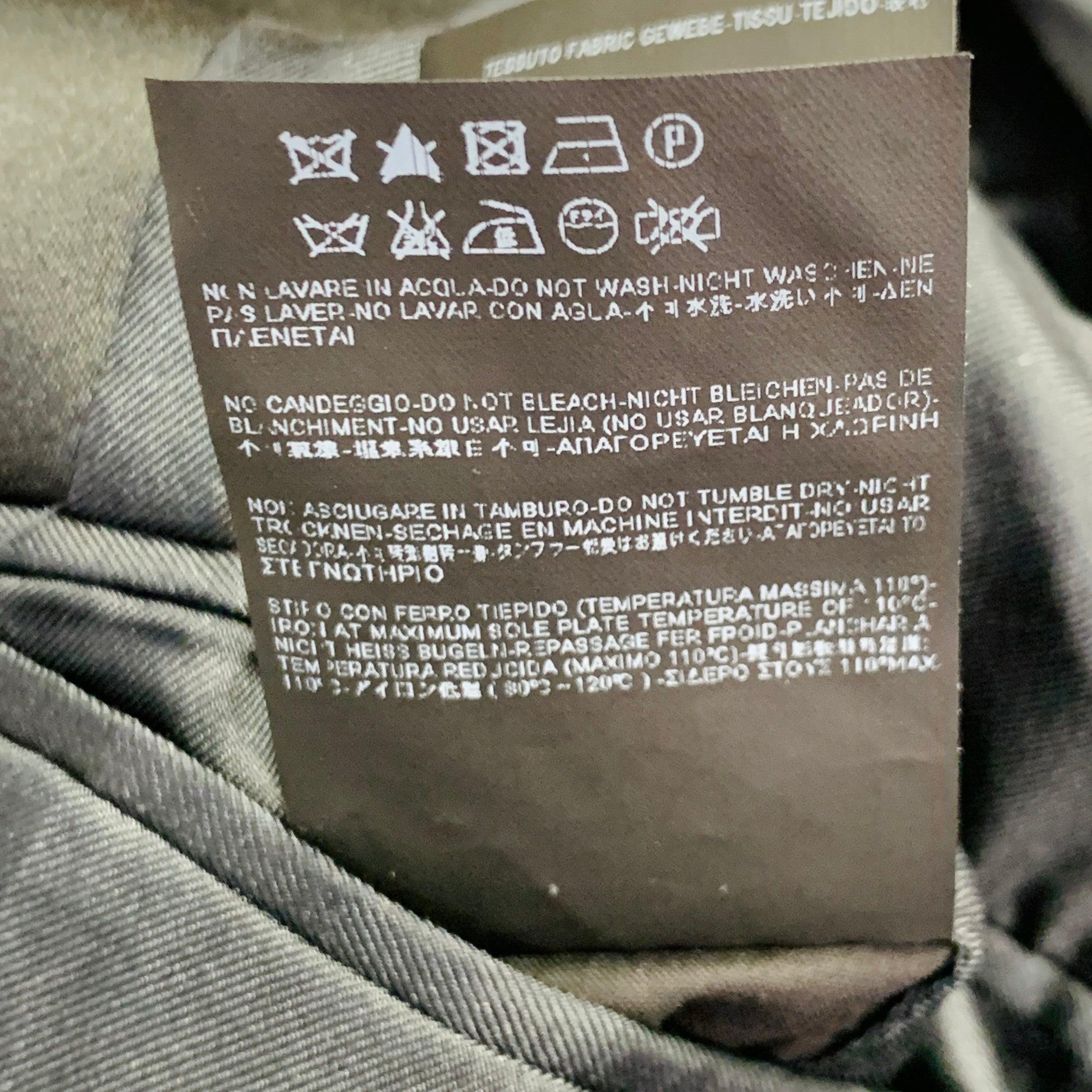 SAINT LAURENT Taille 4 Or Noir Veste de smoking Blazer en polyester mélangé en vente 4