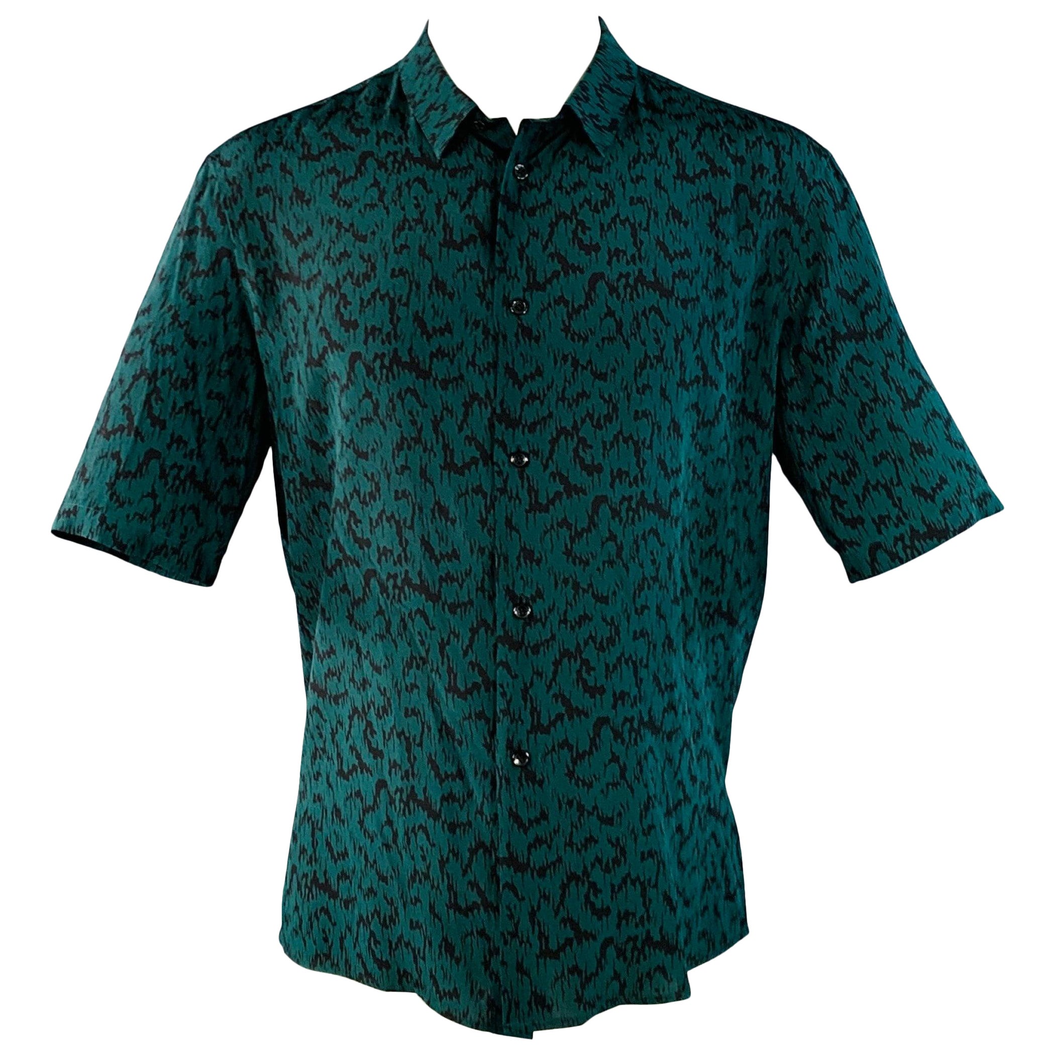 SAINT LAURENT Taglia S Verde Nero Astratto Zig Zag Seta Colletto Spalmato Camicia a Manica Corta in vendita