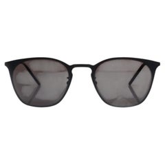 Saint Laurent, SL28 schlanke Sonnenbrille aus Metall in Schwarz