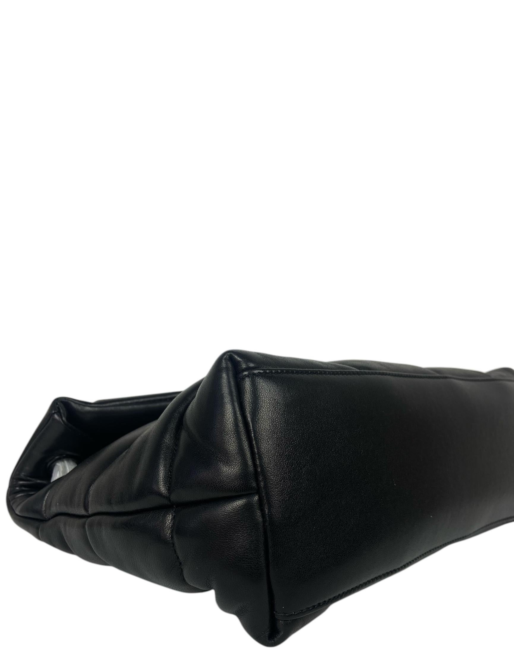 Women's Saint Laurent So Black Leather Medium Loulou Puffer Bag For Sale