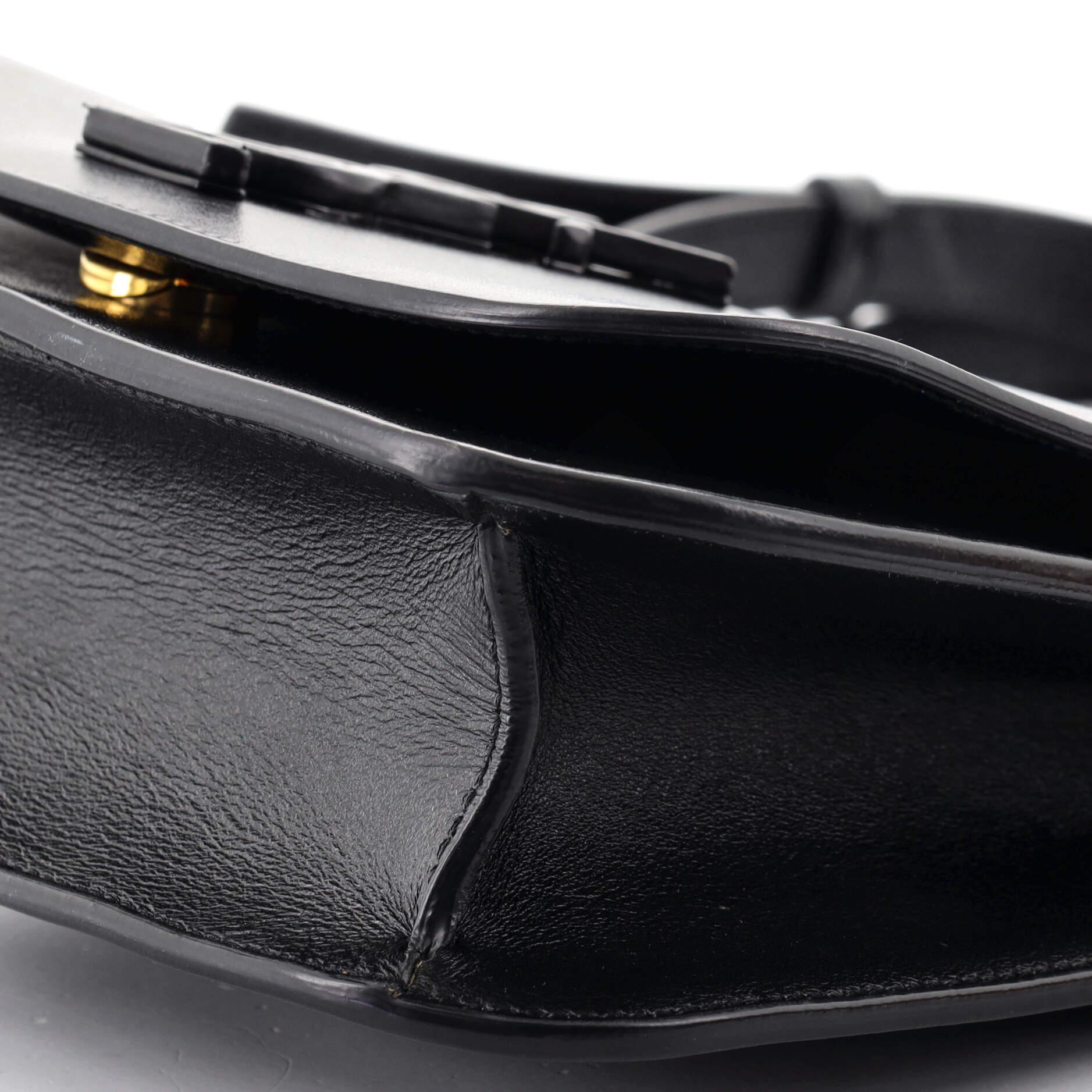 Saint Laurent Spontini Satteltasche aus Leder Klein 2