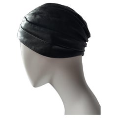 SAINT LAURENT - Turban en cuir, printemps-été 2015