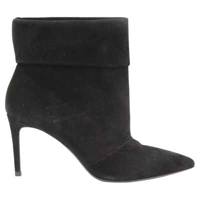 Adidas Yeezy Boost 350 V2 Primeknit Sneakers at 1stDibs