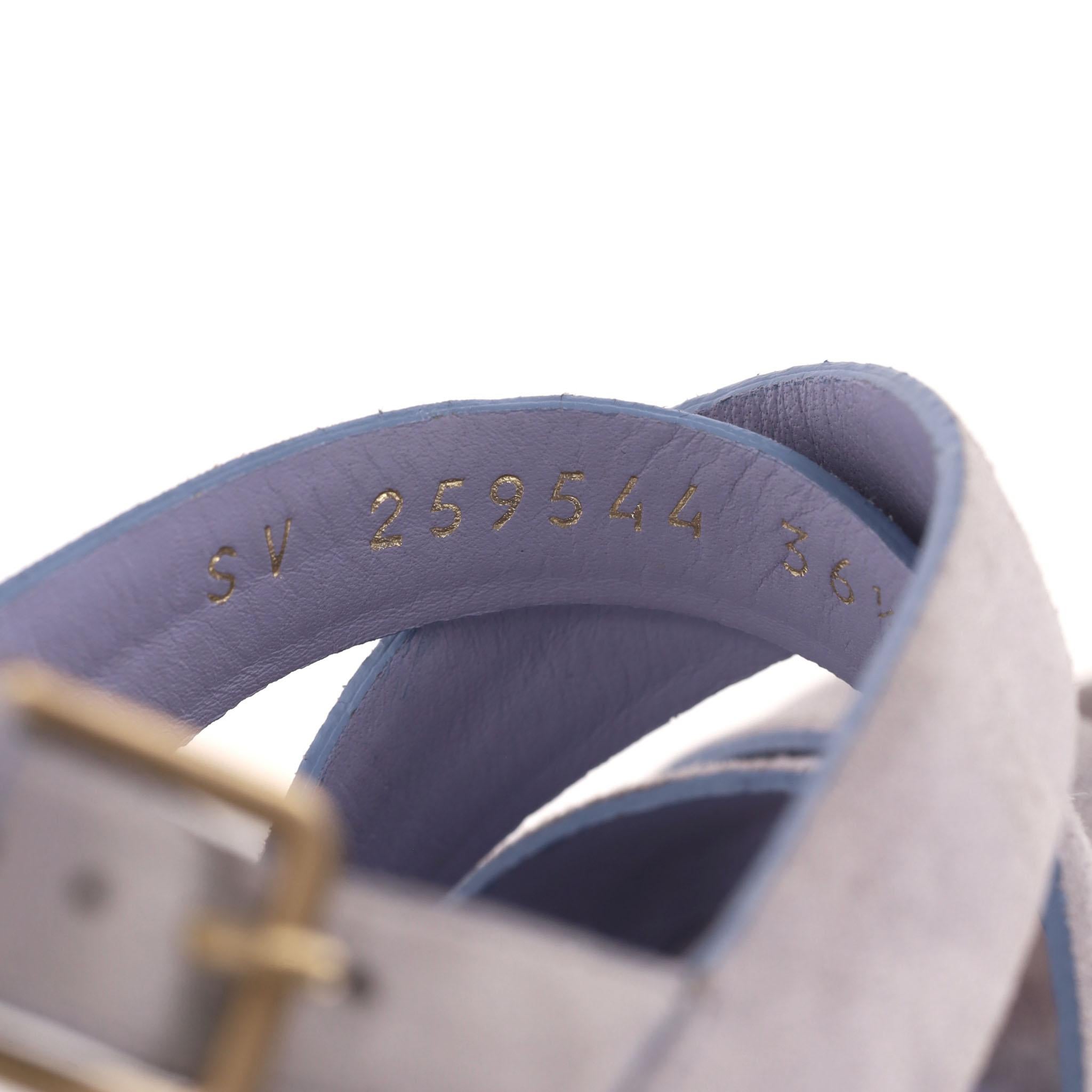 Saint Laurent - Sandali con zeppa in sughero e cinturino in pelle scamosciata in vendita 1