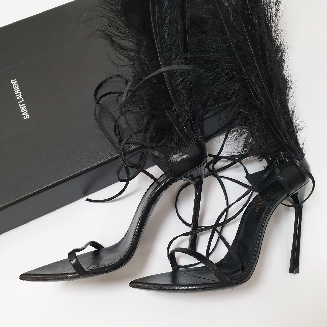 SAINT LAURENT - Talitha - Sandales en cuir et cristal - 38 ans. Excellent état - En vente à Krakow, PL
