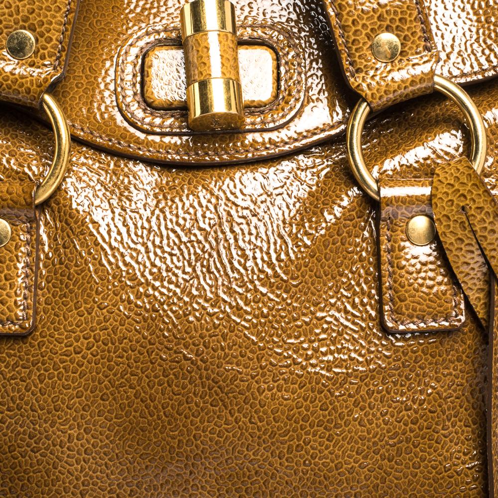 Saint Laurent Tan Patent Leather Muse Messenger Bag In Good Condition In Dubai, Al Qouz 2