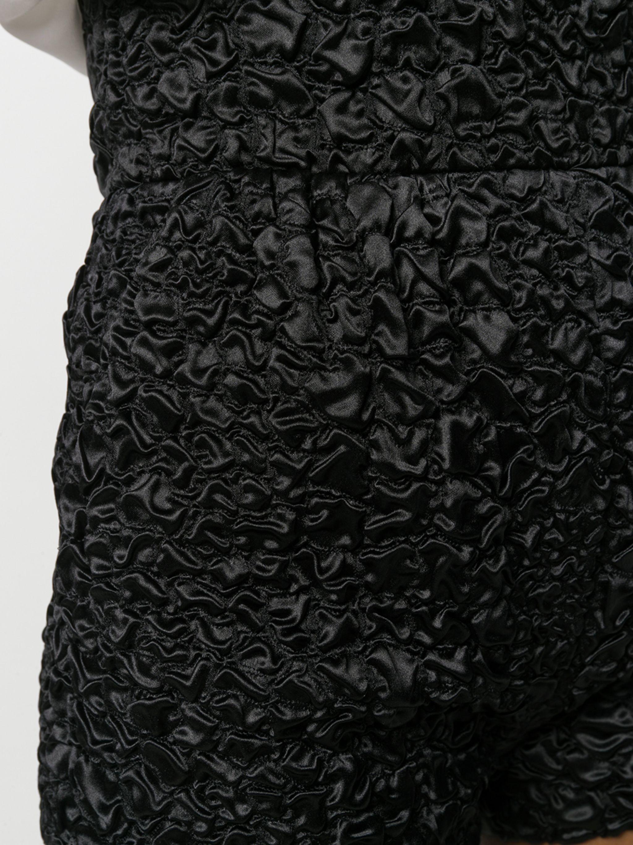 De las mujeres Saint Laurent Pantalón corto negro texturizado de cintura alta con fruncido Talla 36