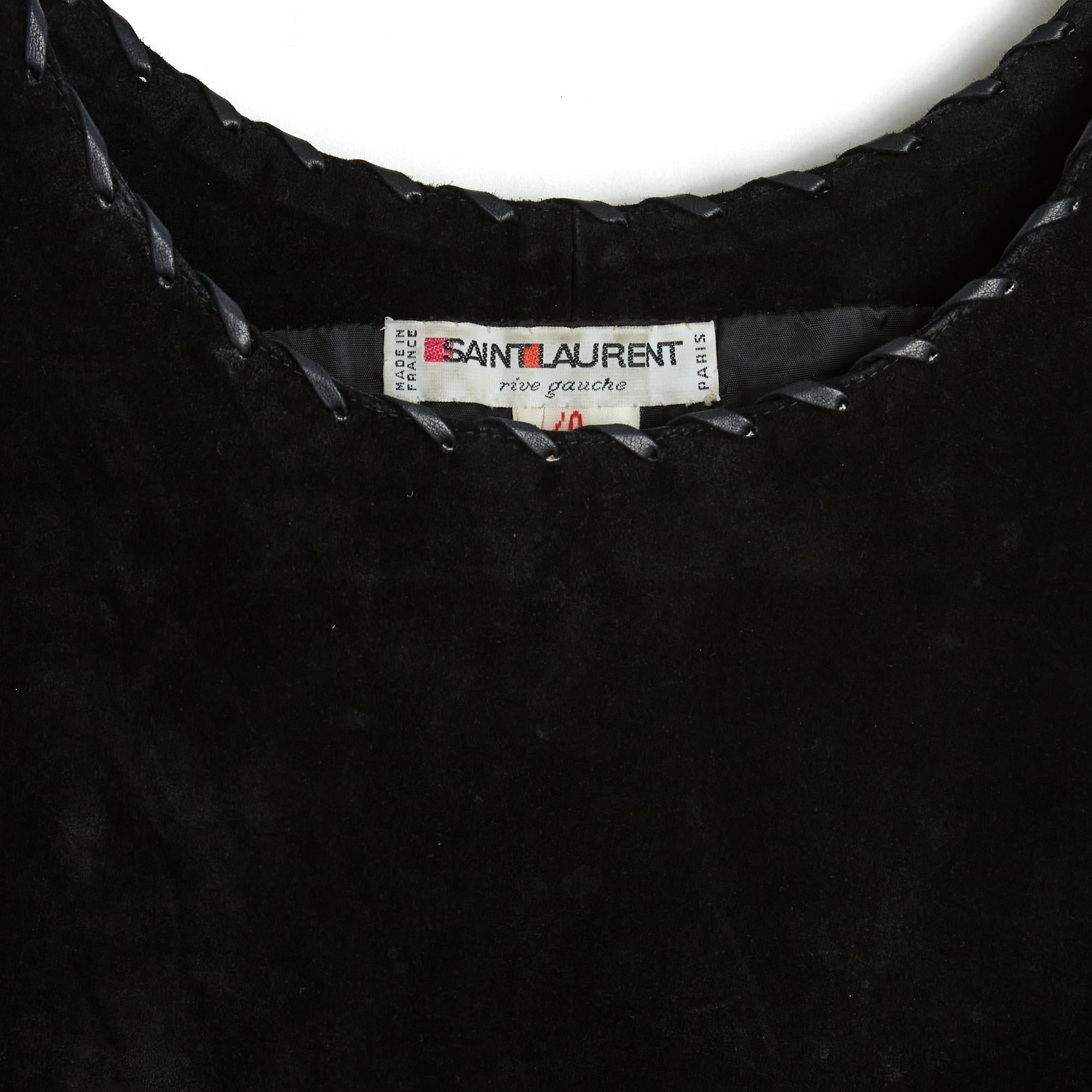 Saint Laurent Top FR40 aus schwarzem Wildleder und Leder mit Nähten für Damen oder Herren im Angebot