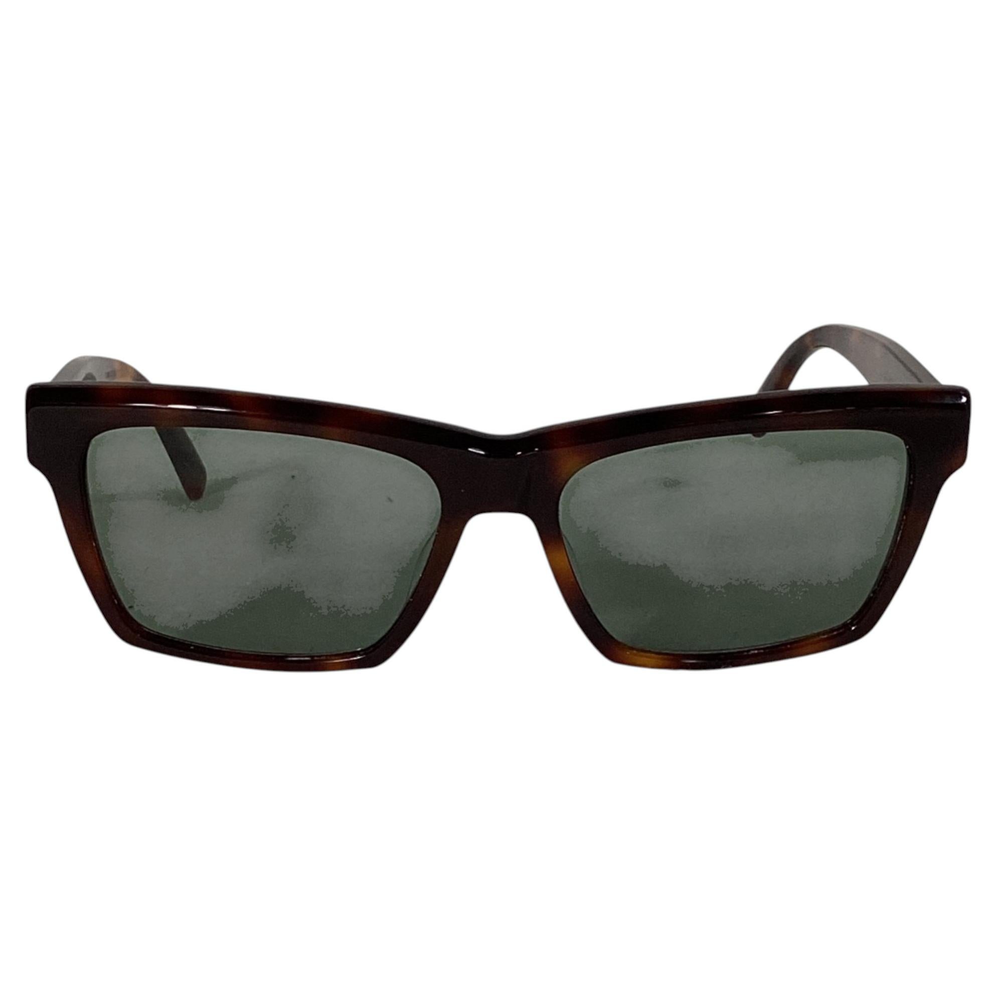 Who makes Saint Laurent glasses?