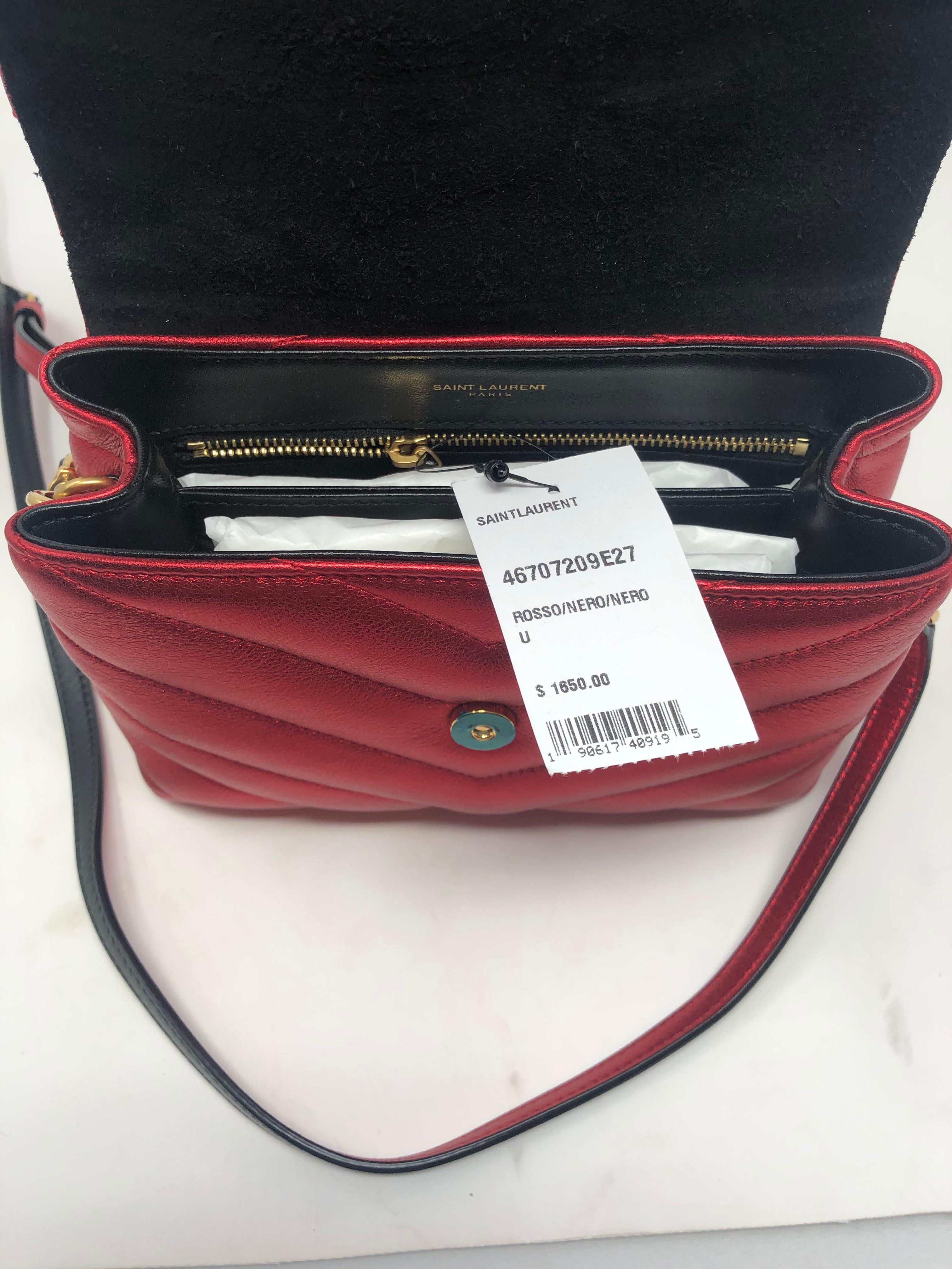 Saint Laurent Toy Loulou Matelasse Crossbody Bag  In New Condition In Athens, GA