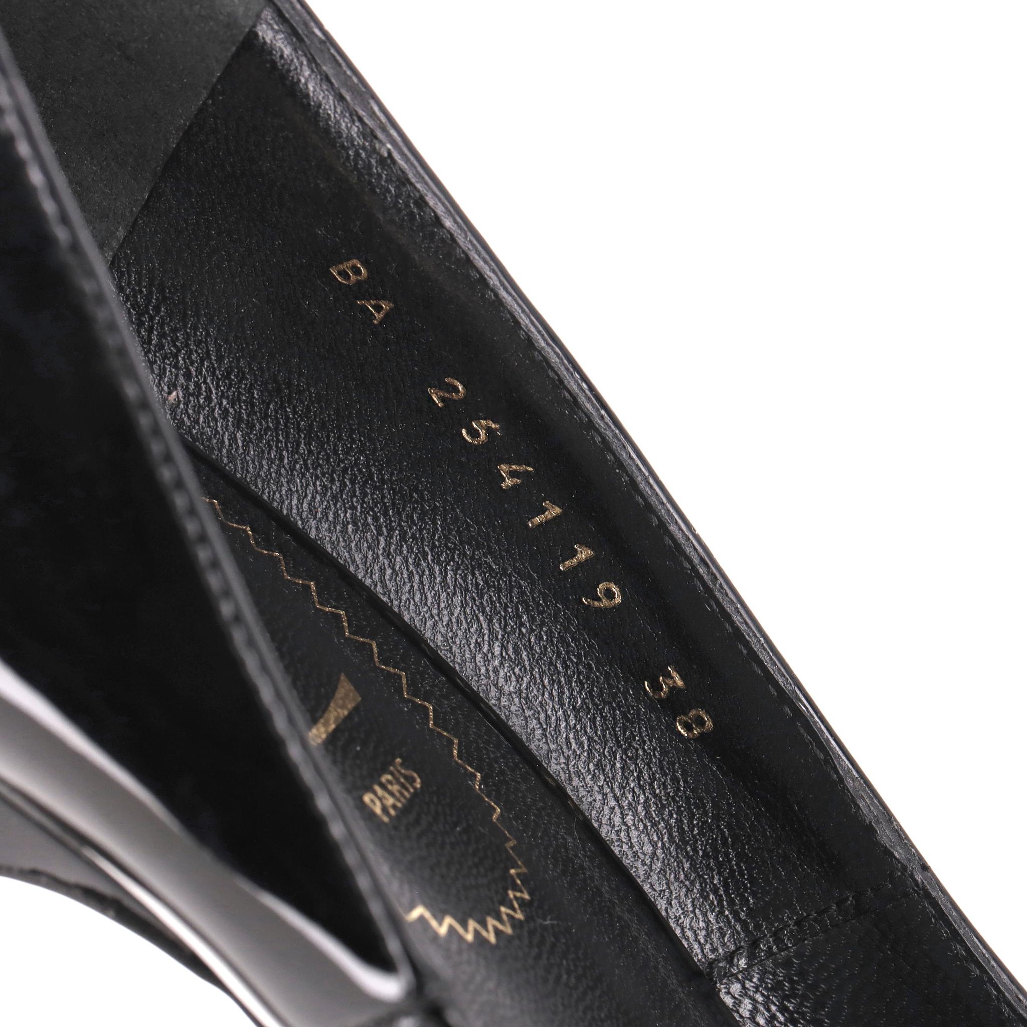 Saint Laurent - Tribtoo - Escarpins à plateforme en cuir verni en vente 2