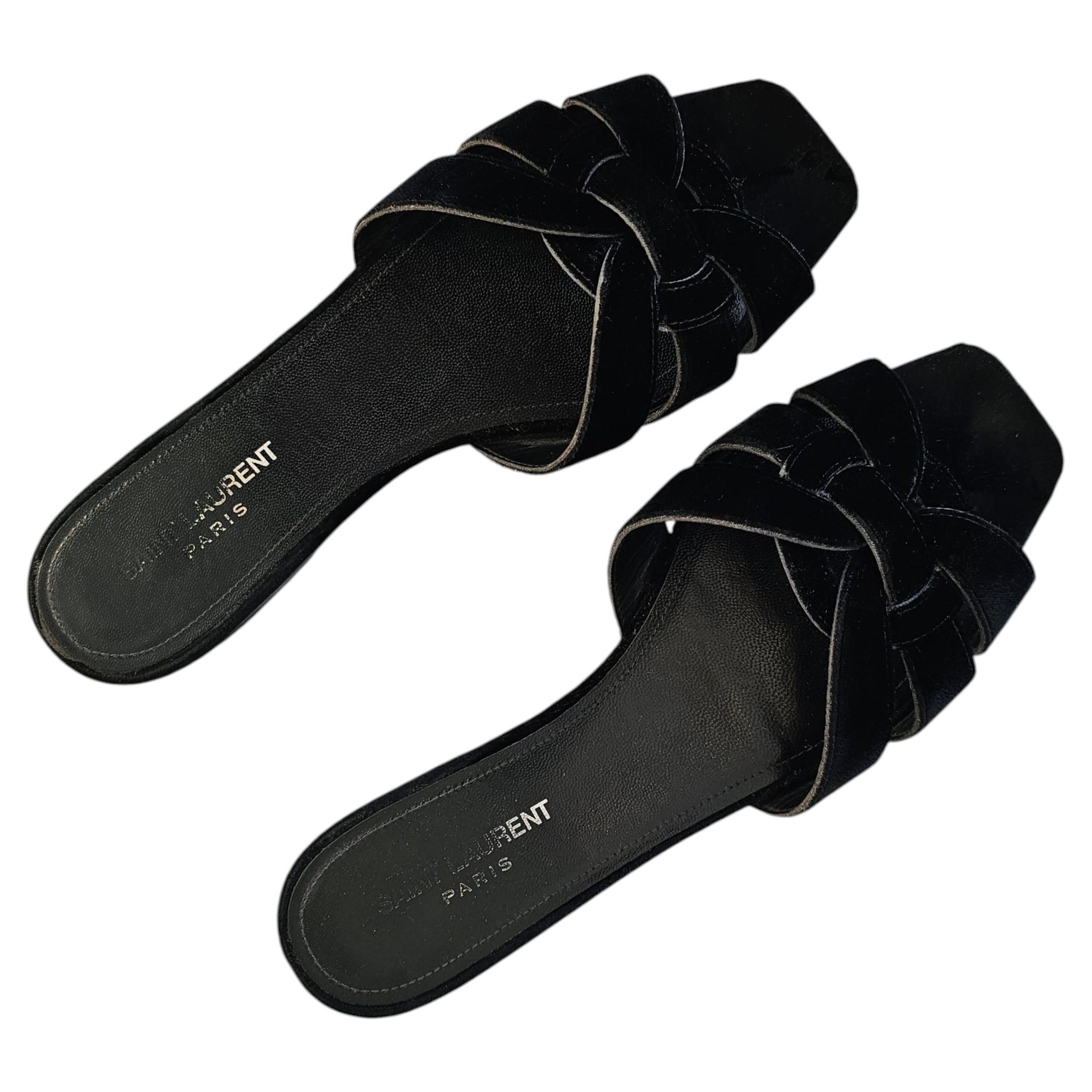 Sandalias planas de terciopelo negro «Saint Laurent Tribute» Nu Pieds, talla 40 (UE) / 10 (EE. UU.), en estuche
