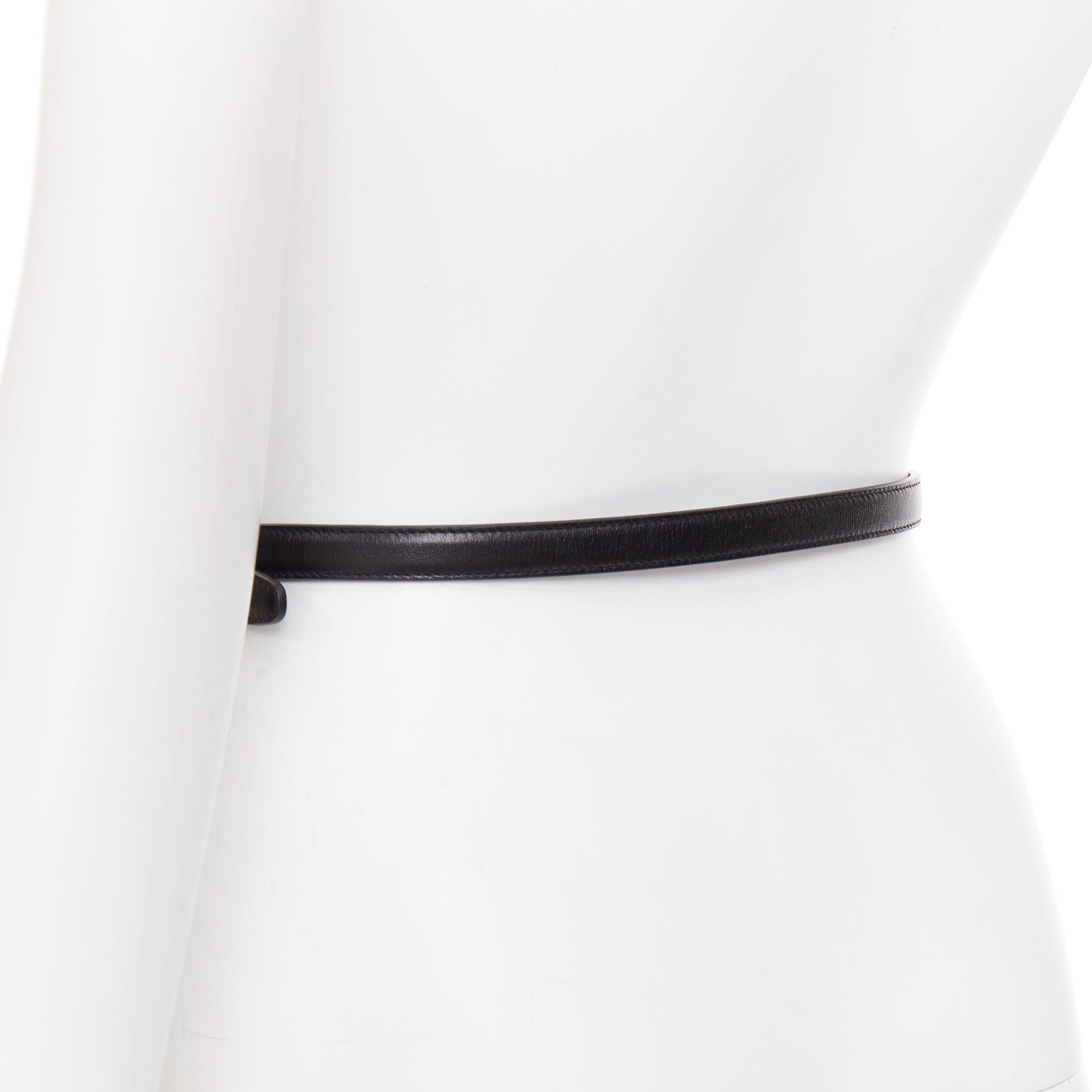 Saint Laurent Trois Passants cintura skinny in pelle nera con fibbia a 3 passanti in oro in vendita 1