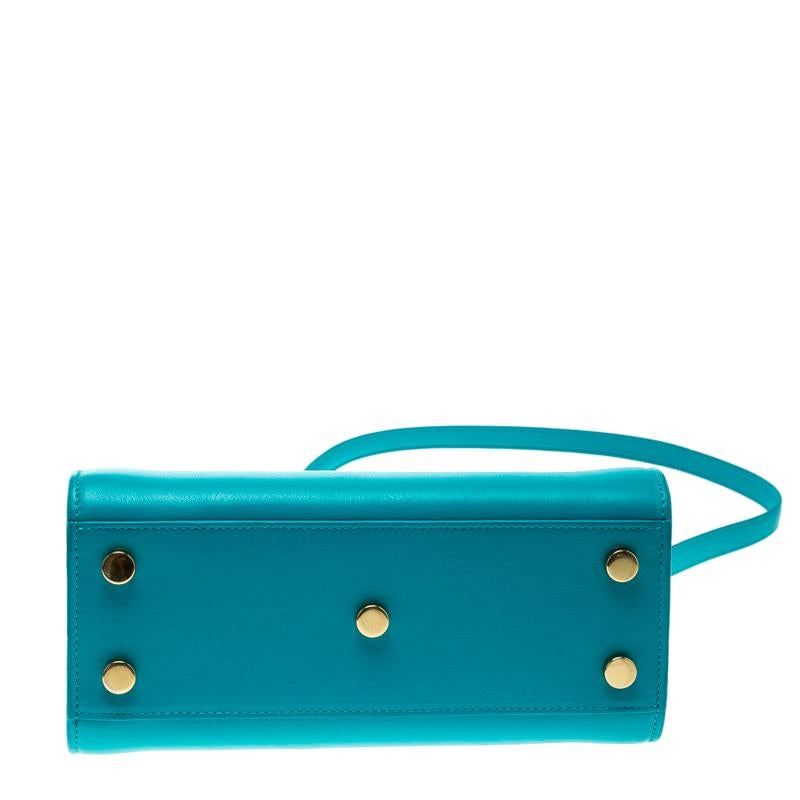 Saint Laurent Turquoise Leather Nano Classic Sac De Jour Tote In Good Condition In Dubai, Al Qouz 2