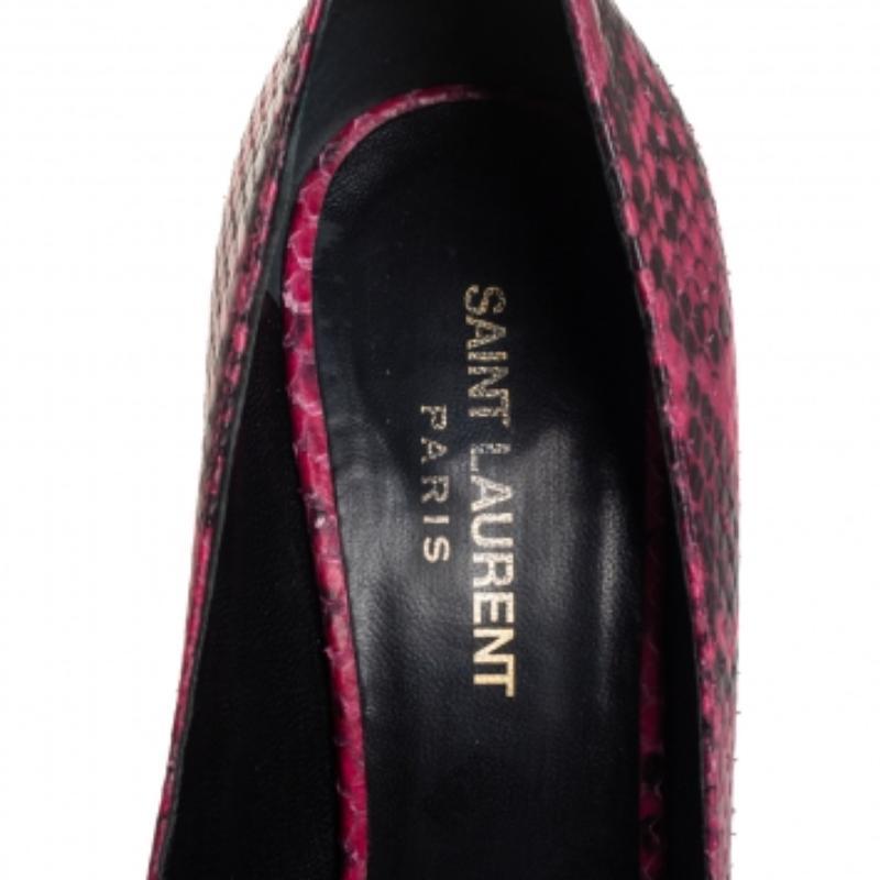 Black Saint Laurent Two Tone Python Embossed Leather Pointed Toe Pumps Size 38 For Sale