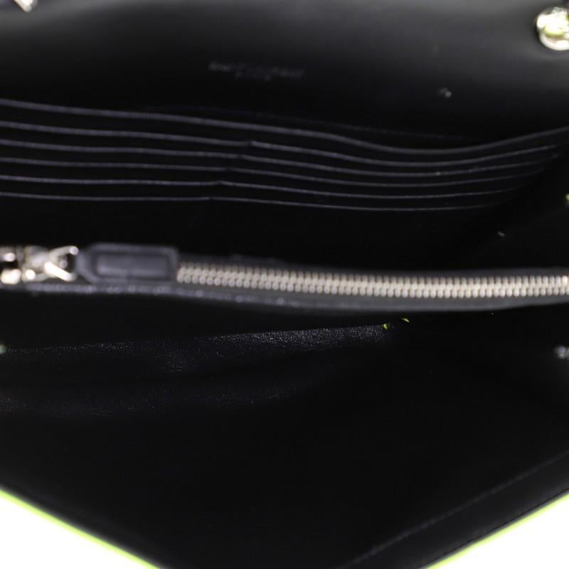 Saint Laurent Vicky Crossbody Bag Vertical Quilted Patent Medium In Good Condition In NY, NY