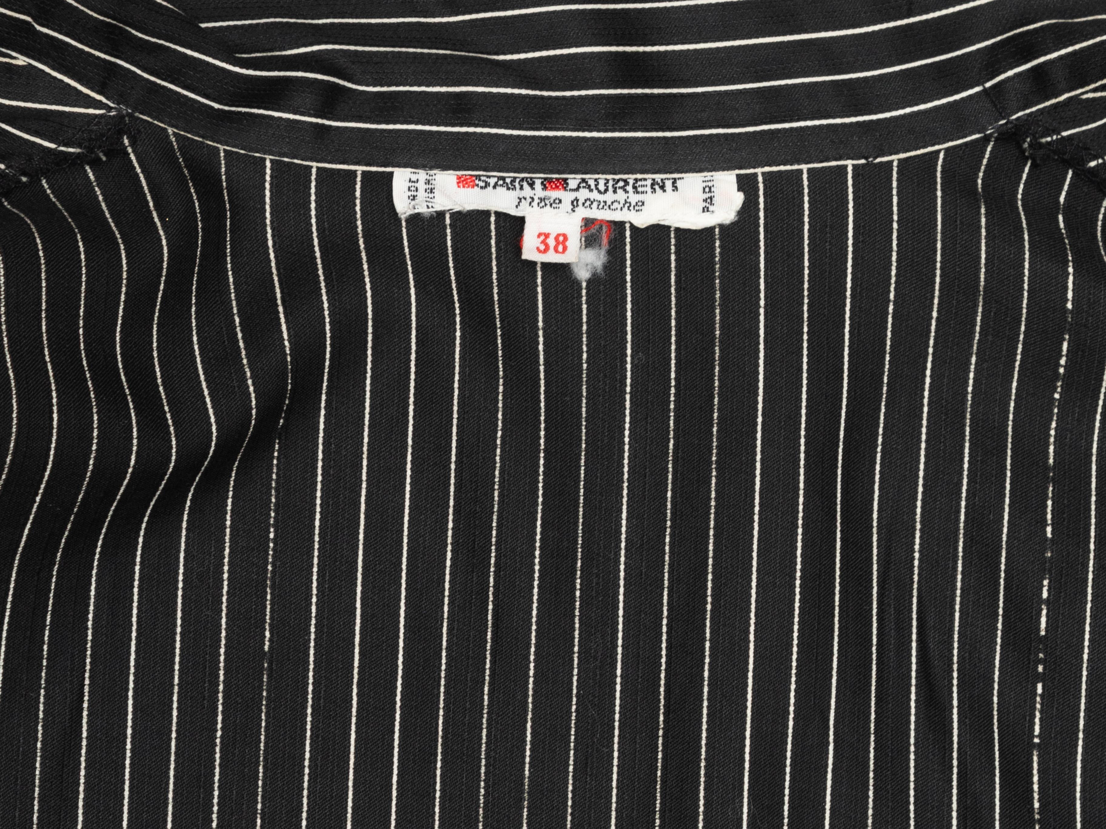 Saint Laurent Vintage Schwarz-weißes Nadelstreifen-Oberteil mit Knopfleiste für Damen oder Herren