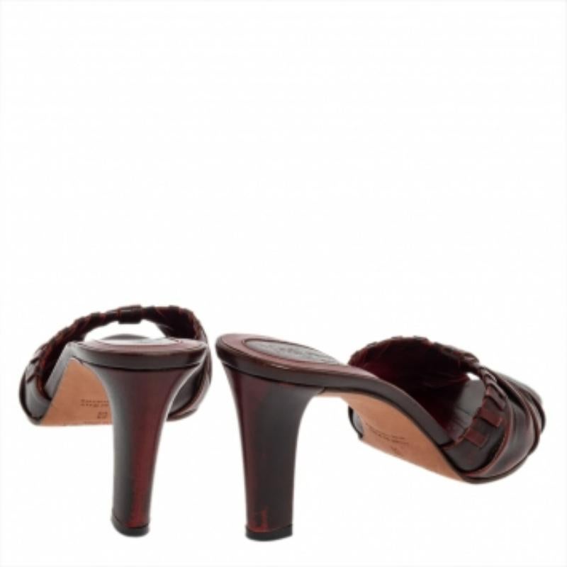 Saint Laurent Vintage Two Tone Leather Open Toe Slide Sandals Size 36.5 For Sale 2