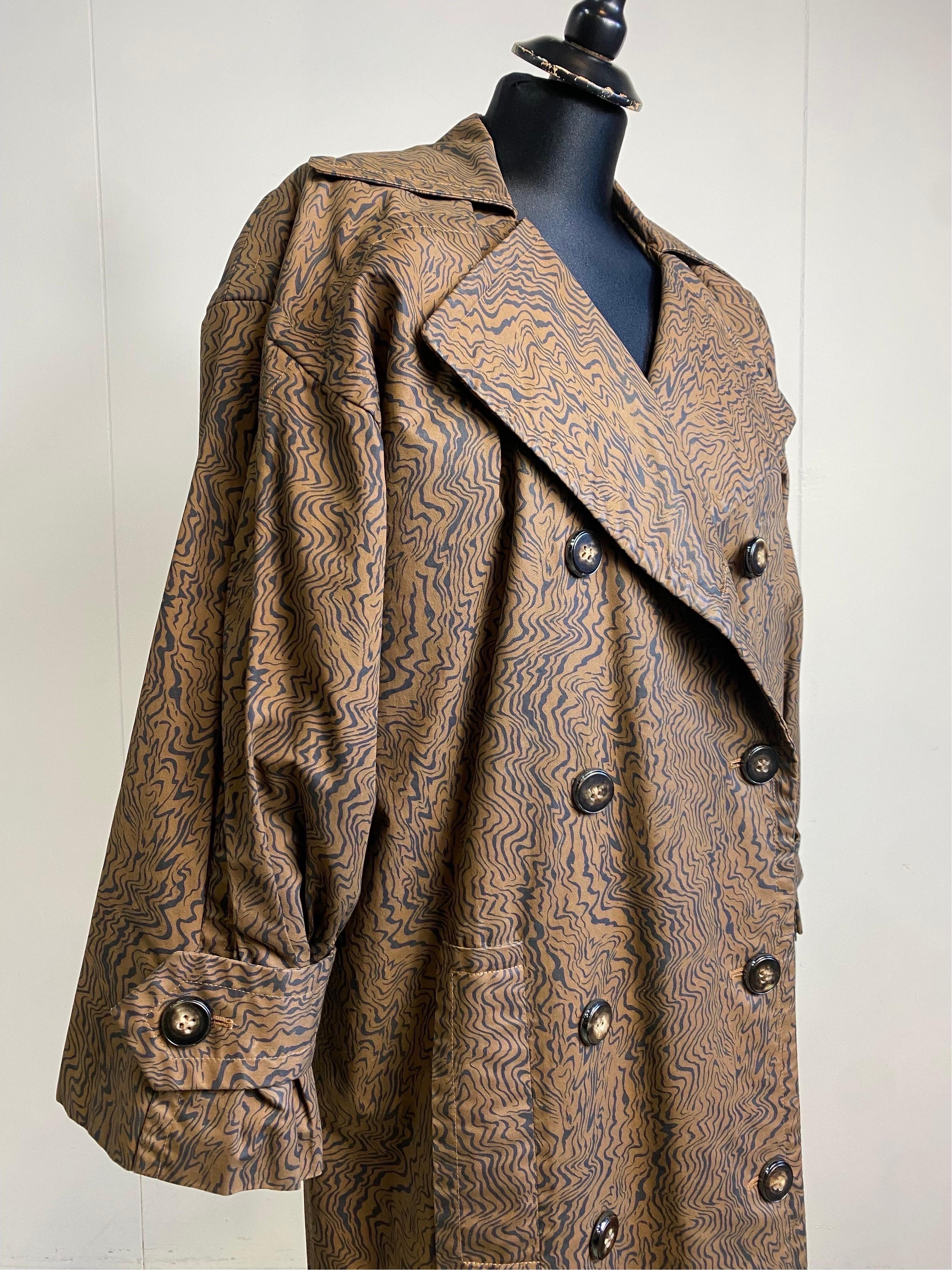 Women's or Men's Saint Laurent vintage Zebra trench Coat For Sale