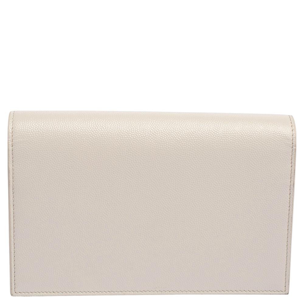 Saint Laurent White Grained Leather Kate Wallet on Chain In Good Condition In Dubai, Al Qouz 2