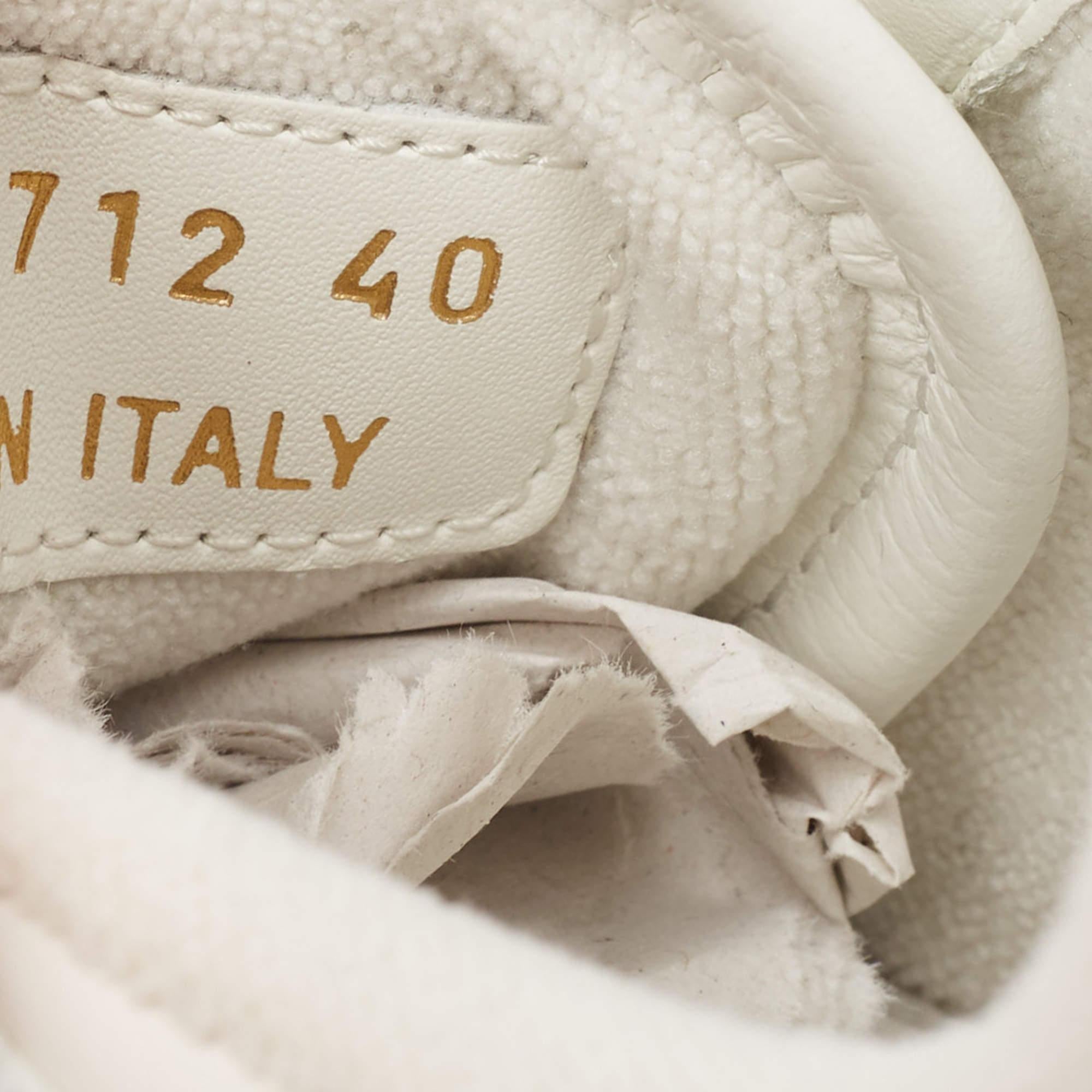 Saint Laurent White Leather SL/61 Lace Up Sneakers Size 40 For Sale 4