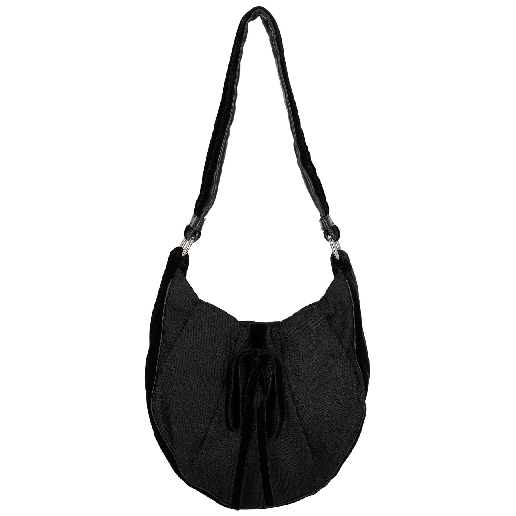 Saint Laurent  Women   Shoulder bags   Black Fabric  For Sale