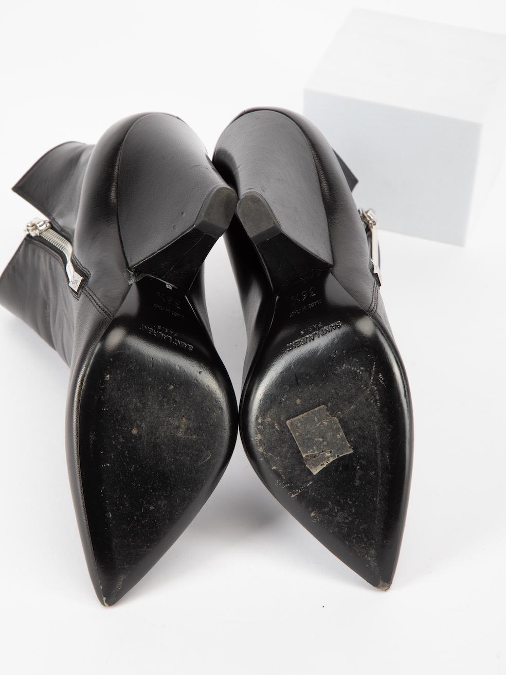 Saint Laurent Women's Black Niki Pointed Toe Wedge Ankle Boots Pour femmes en vente