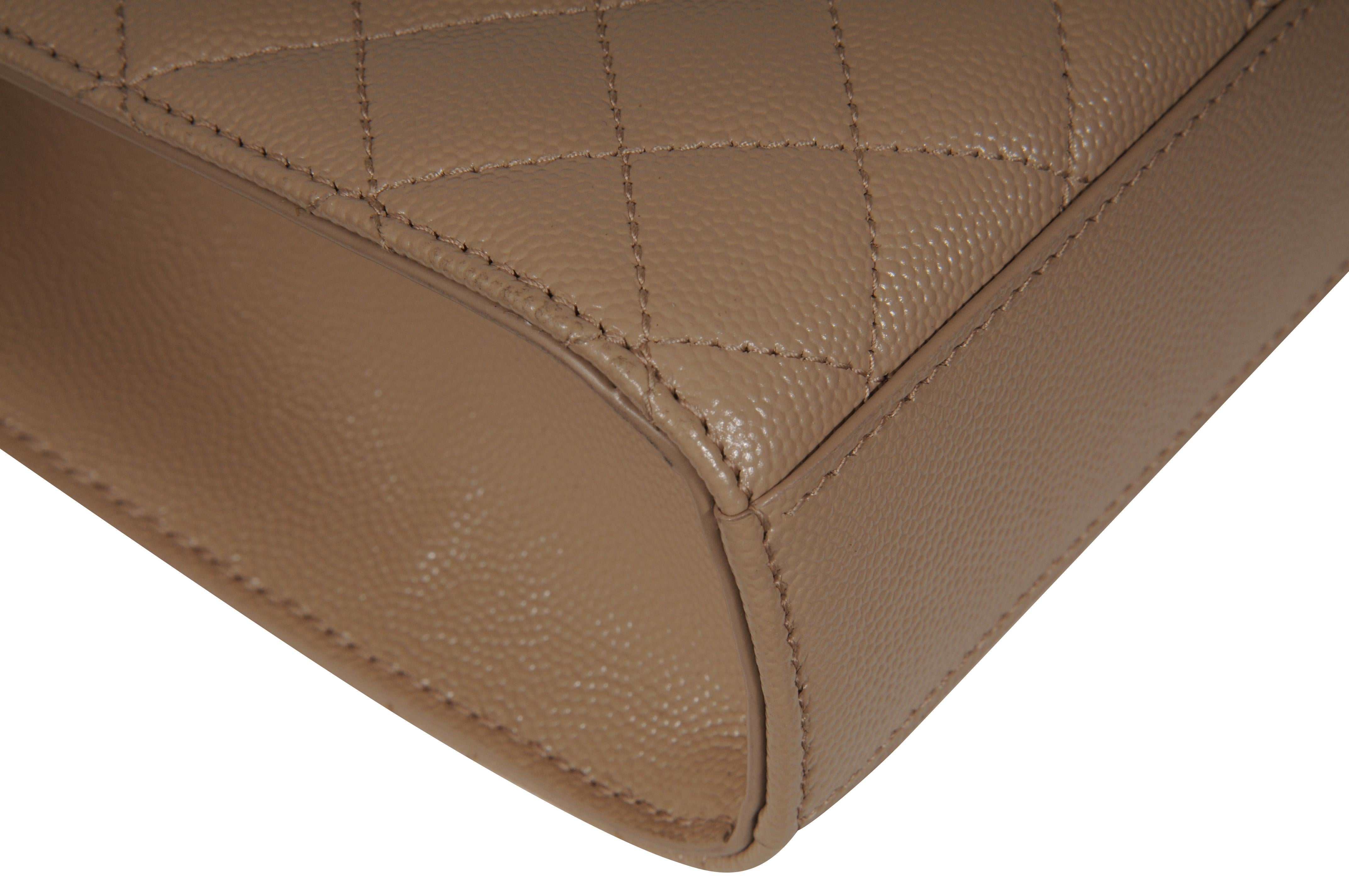Saint Laurent Womens Envelope Medium Gesteppte Strukturierte Leder Umhängetasche Beige im Angebot 9