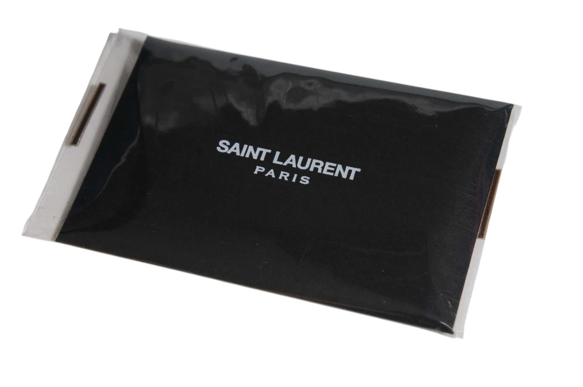 Saint Laurent Womens LE 5 A 7 Borsa a tracolla in pelle liscia nera Oro Logo YSL in vendita 11