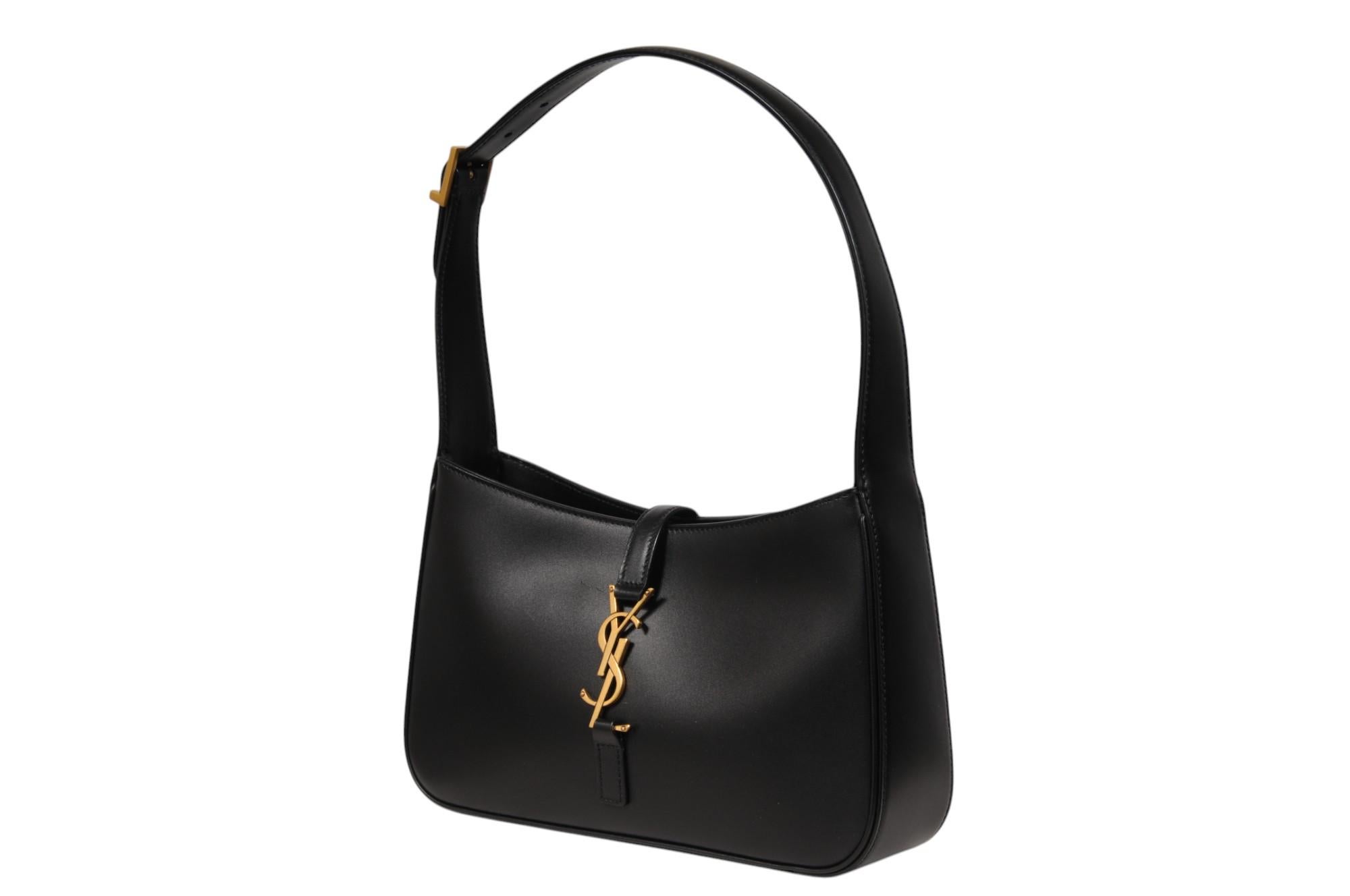 Nero Saint Laurent Womens LE 5 A 7 Borsa a tracolla in pelle liscia nera Oro Logo YSL in vendita
