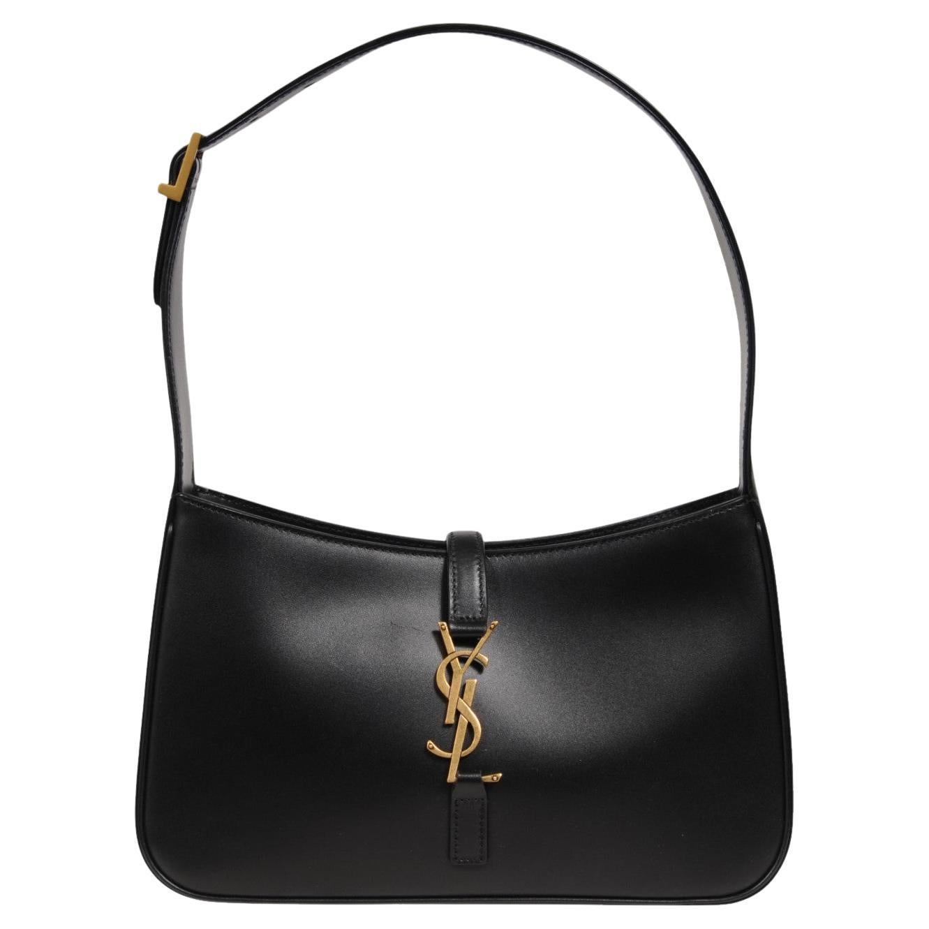 Saint Laurent Womens LE 5 A 7 Borsa a tracolla in pelle liscia nera Oro Logo YSL