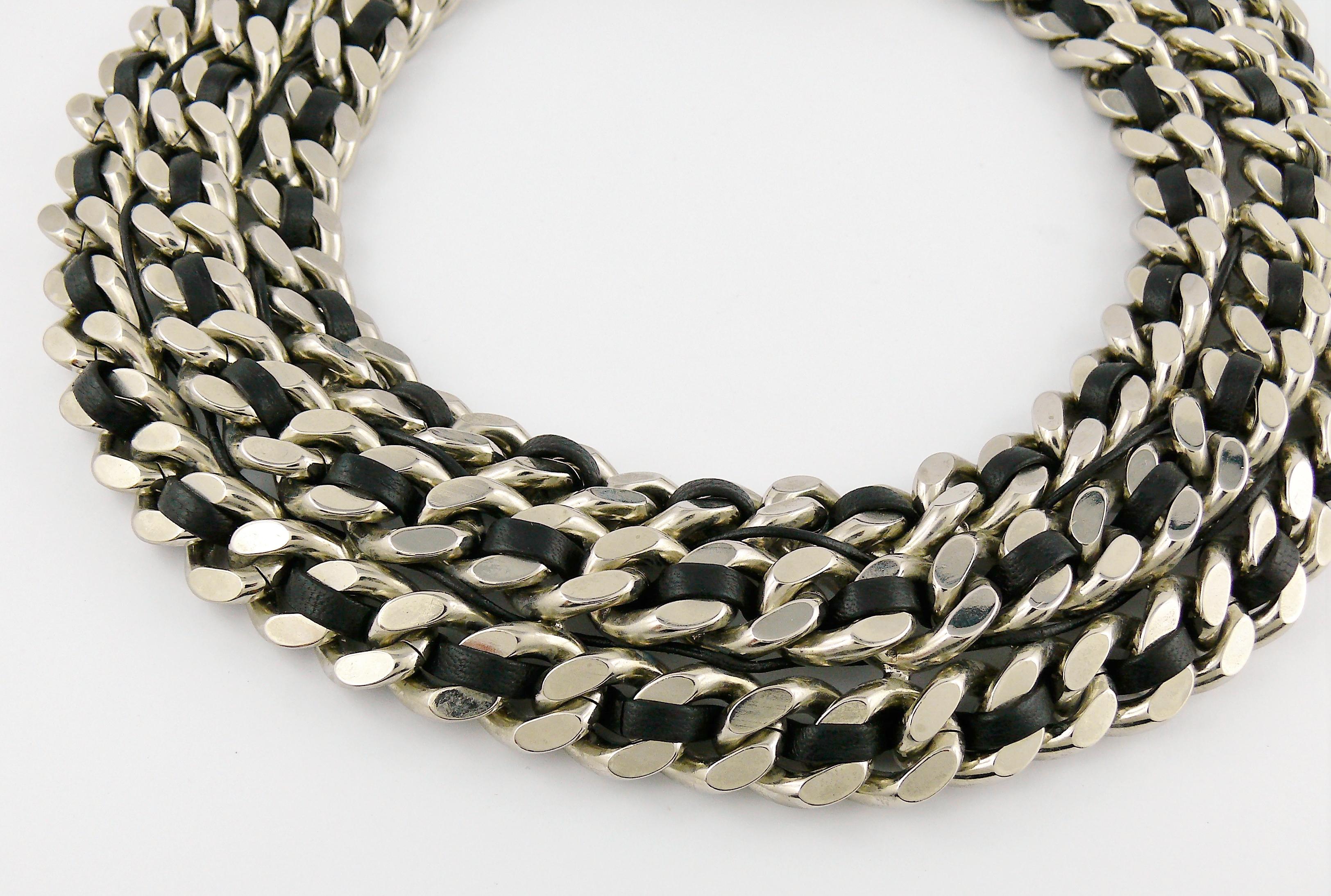 Saint Laurent Woven Leather Chunky Curb Chain Choker Necklace In Good Condition For Sale In Nice, FR