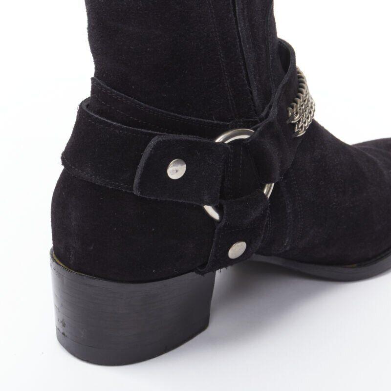 SAINT LAURENT Wyatt 40 botín de ante negro con arnés de cadena plateada EU36.5 en venta 4
