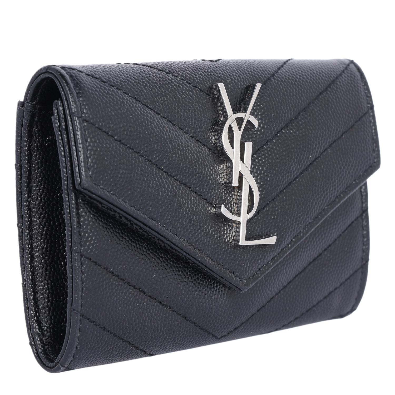Saint Laurent YSL Monogram Small Flap Wallet in Grained Leather Black In Good Condition In Salt Lake Cty, UT