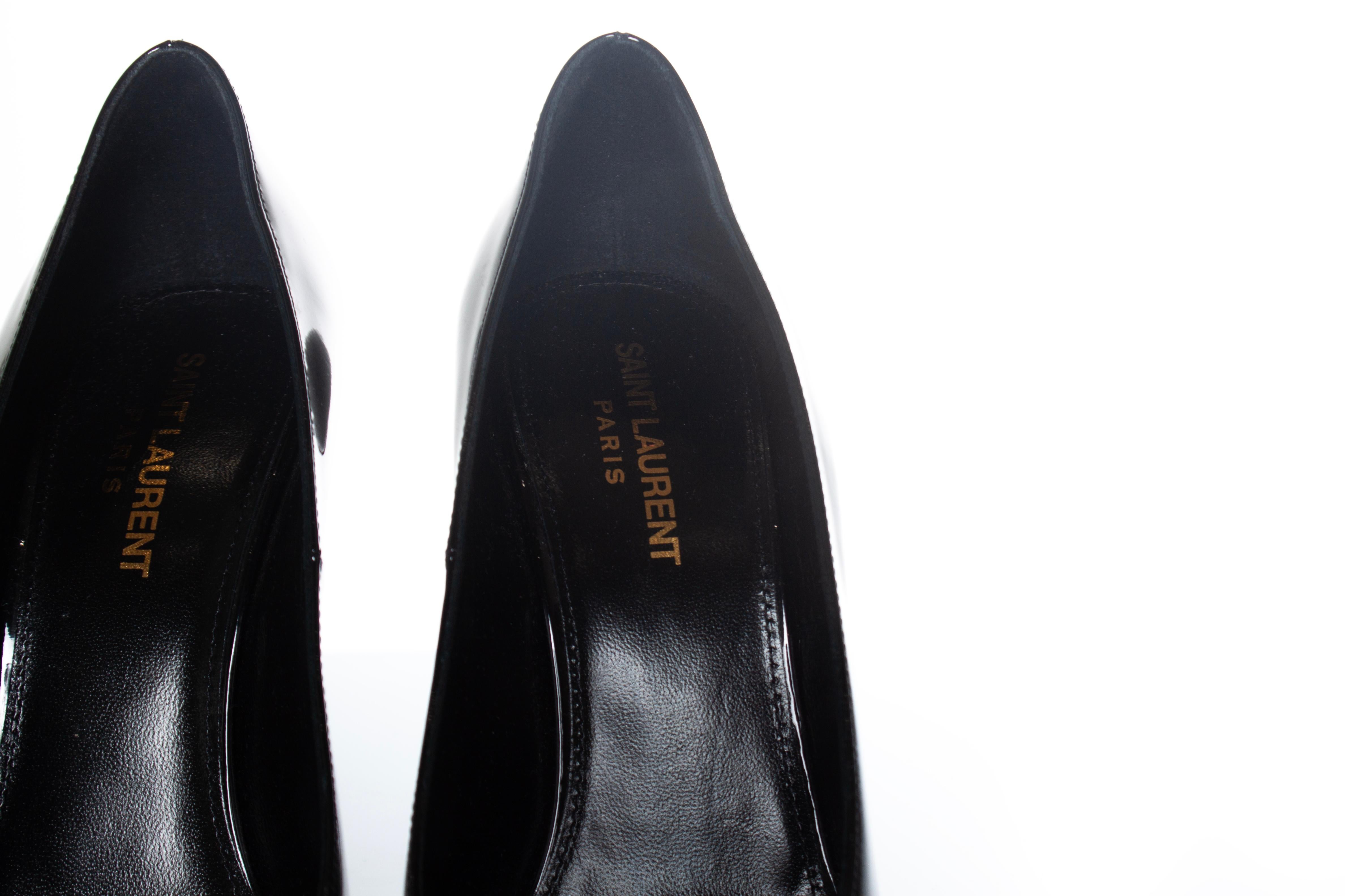 Saint Laurent, Zoe pointues en vente 3