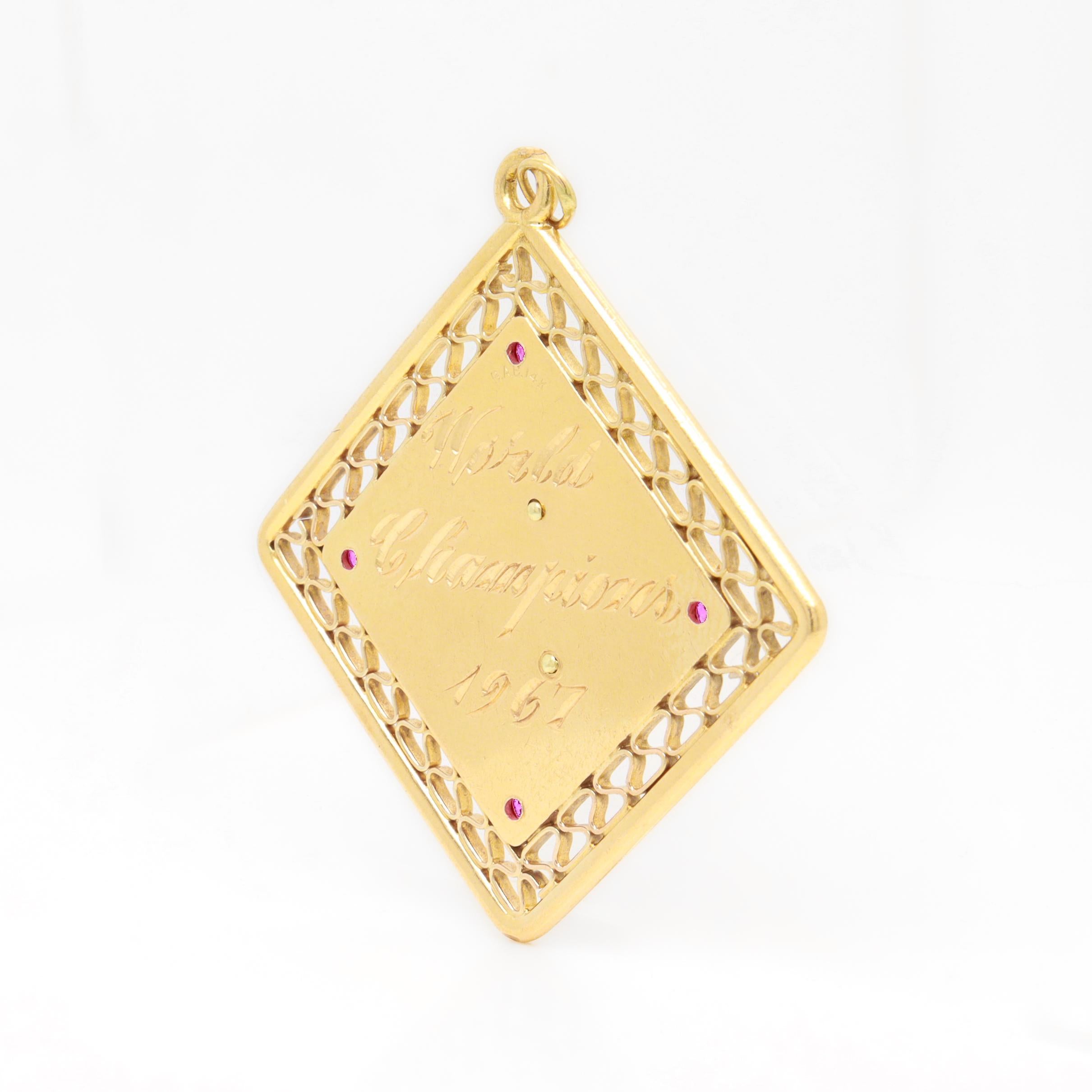Saint Louis Cardinals Baseball World Series Charm en or, émail et rubis par Ballou Unisexe en vente