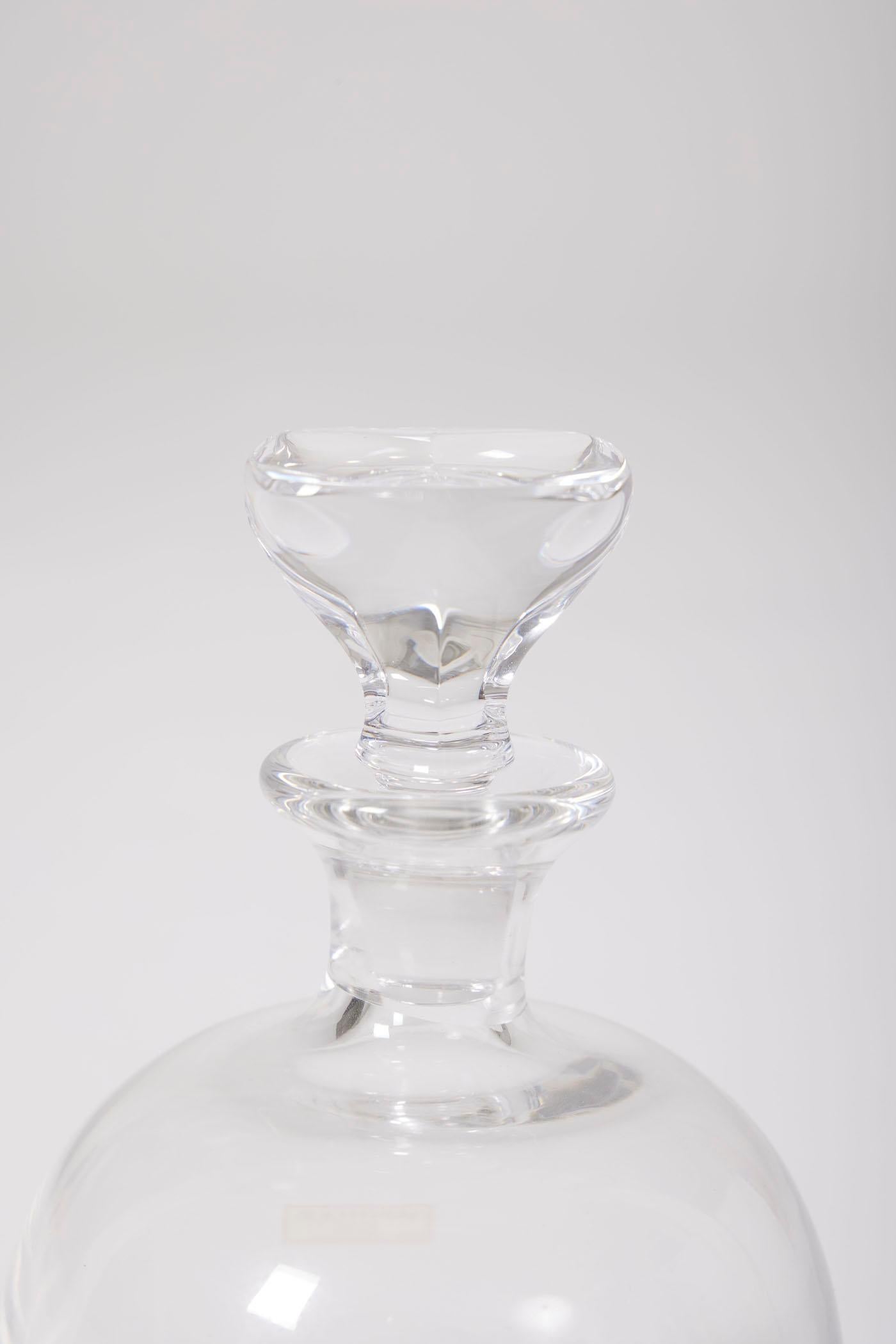 Saint Louis crystal decanter In Excellent Condition For Sale In PARIS, FR