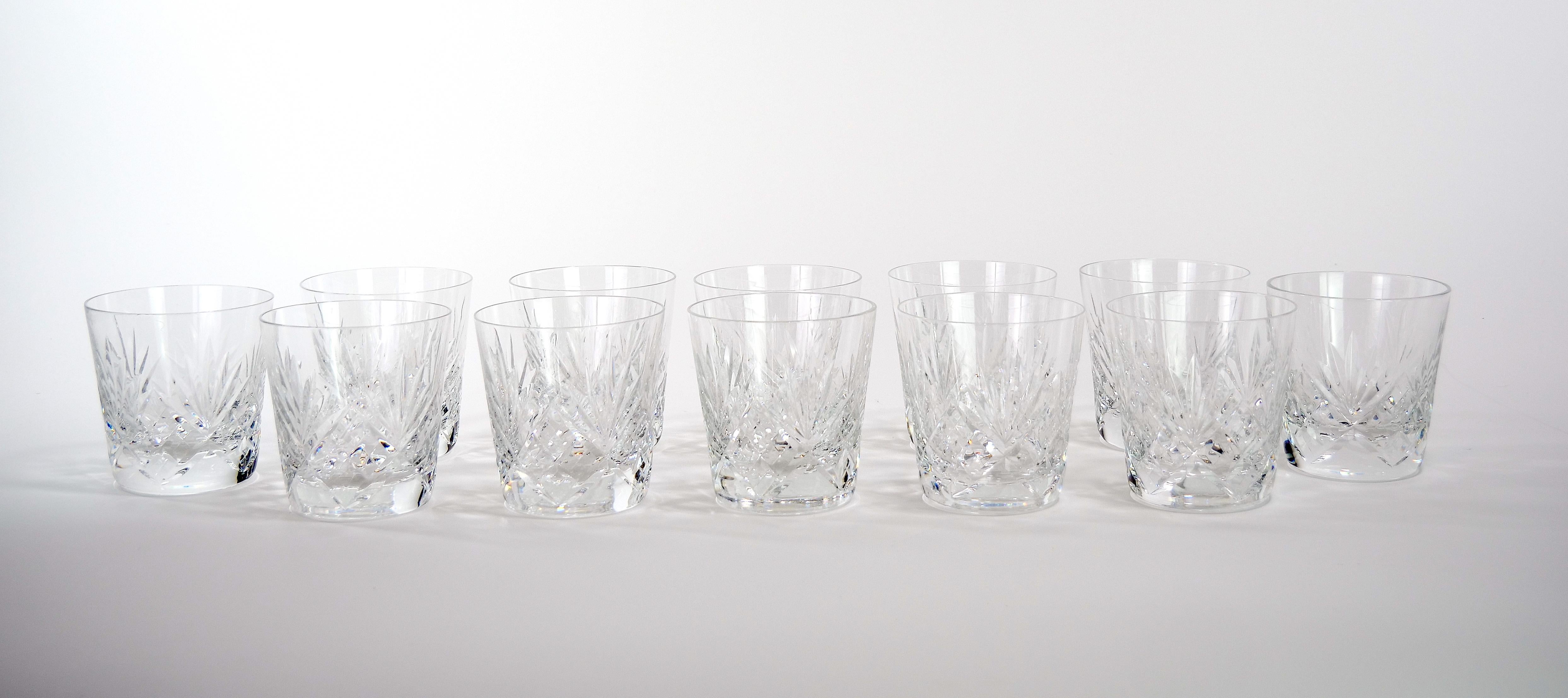 Servicio de Bar Antiguo de Cristal Saint Louis / 12 Personas en Bueno estado para la venta en Tarry Town, NY
