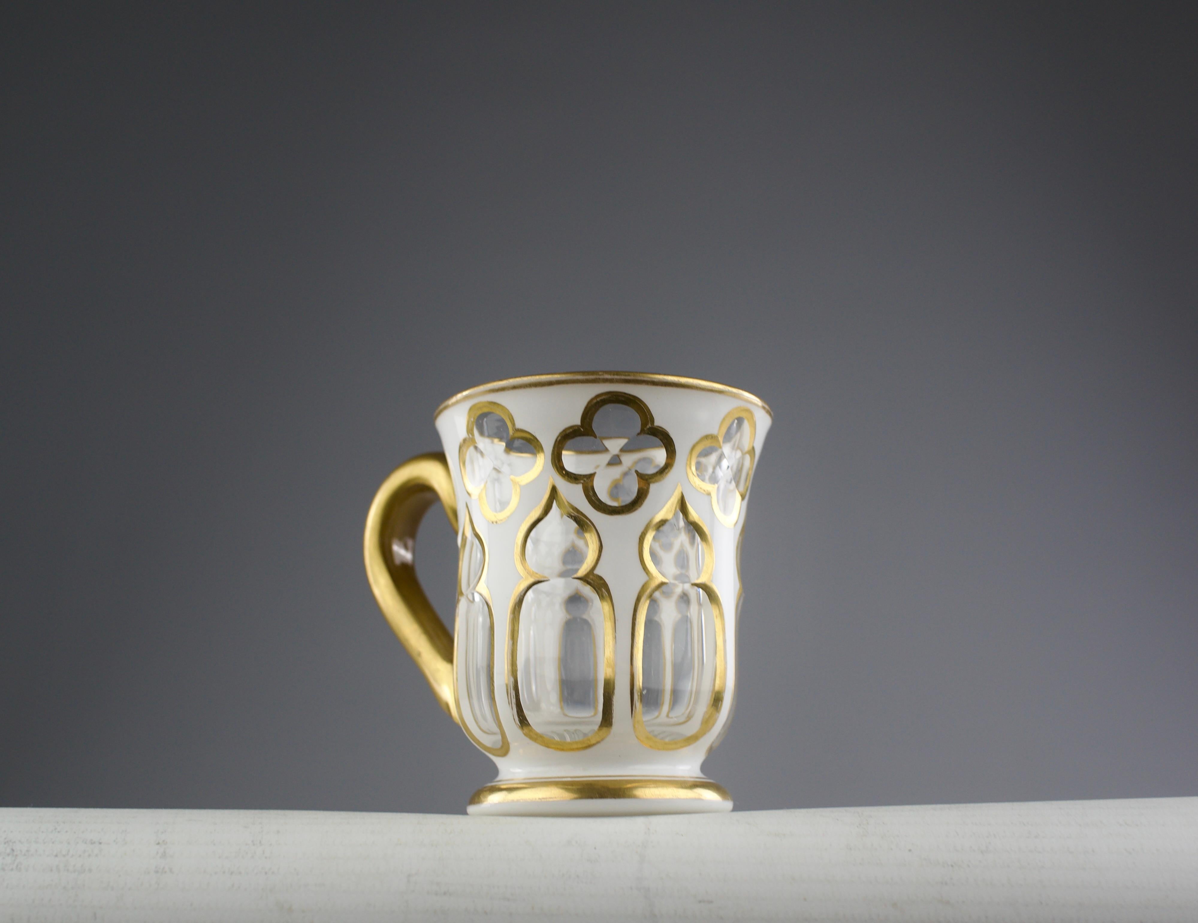 Saint-Louis, Kristall-Overlay-Couchtisch (12), Frankreich 1800er Jahre im Angebot 3