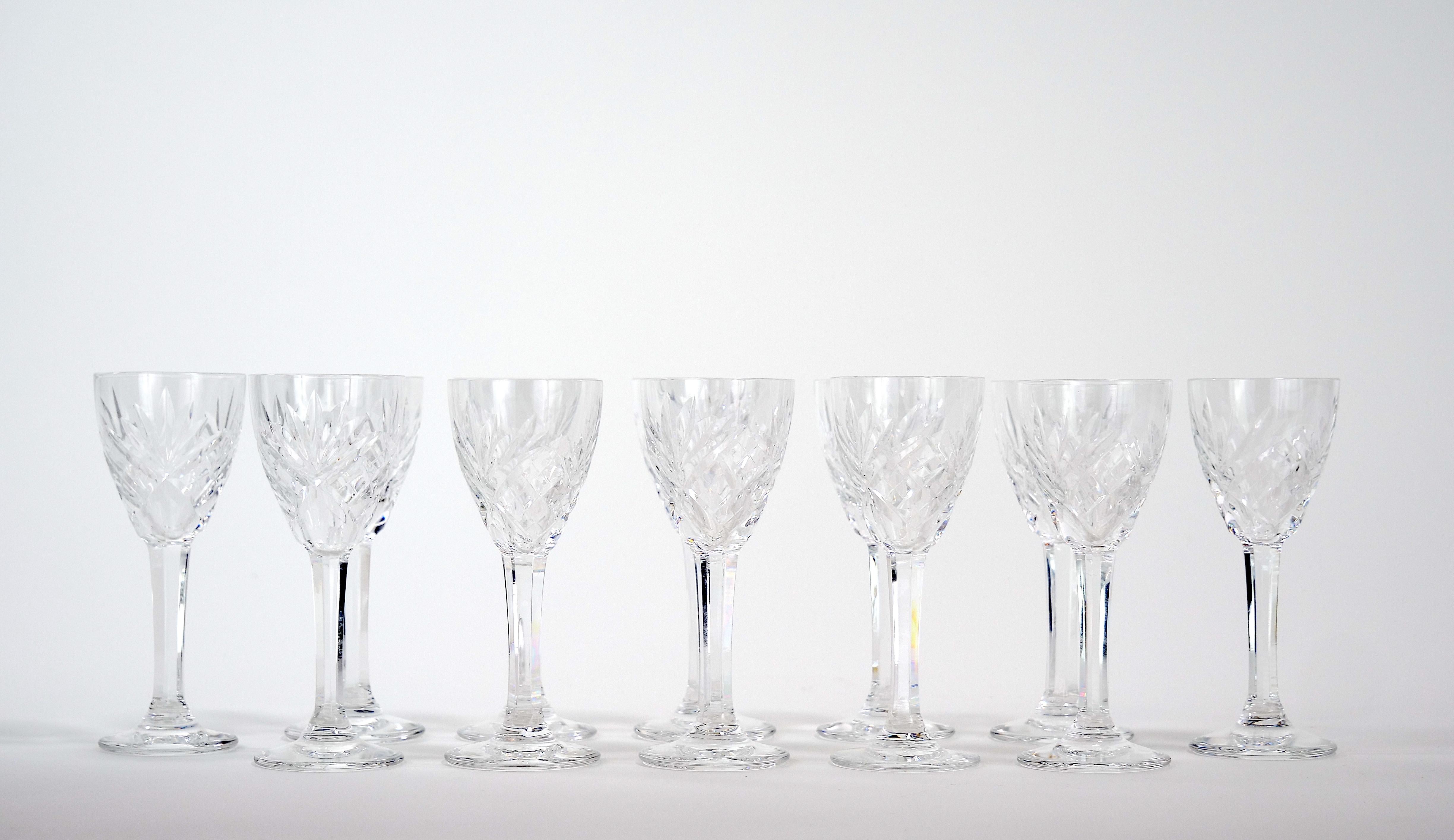 Rich and vertically cuts the faceted a bit longer than usual stem to create this elegant tapered glassware design. The deep cuts allow the light to retract and shine to a brilliant finish from any angle. Mouth blown and hand cut by France's oldest