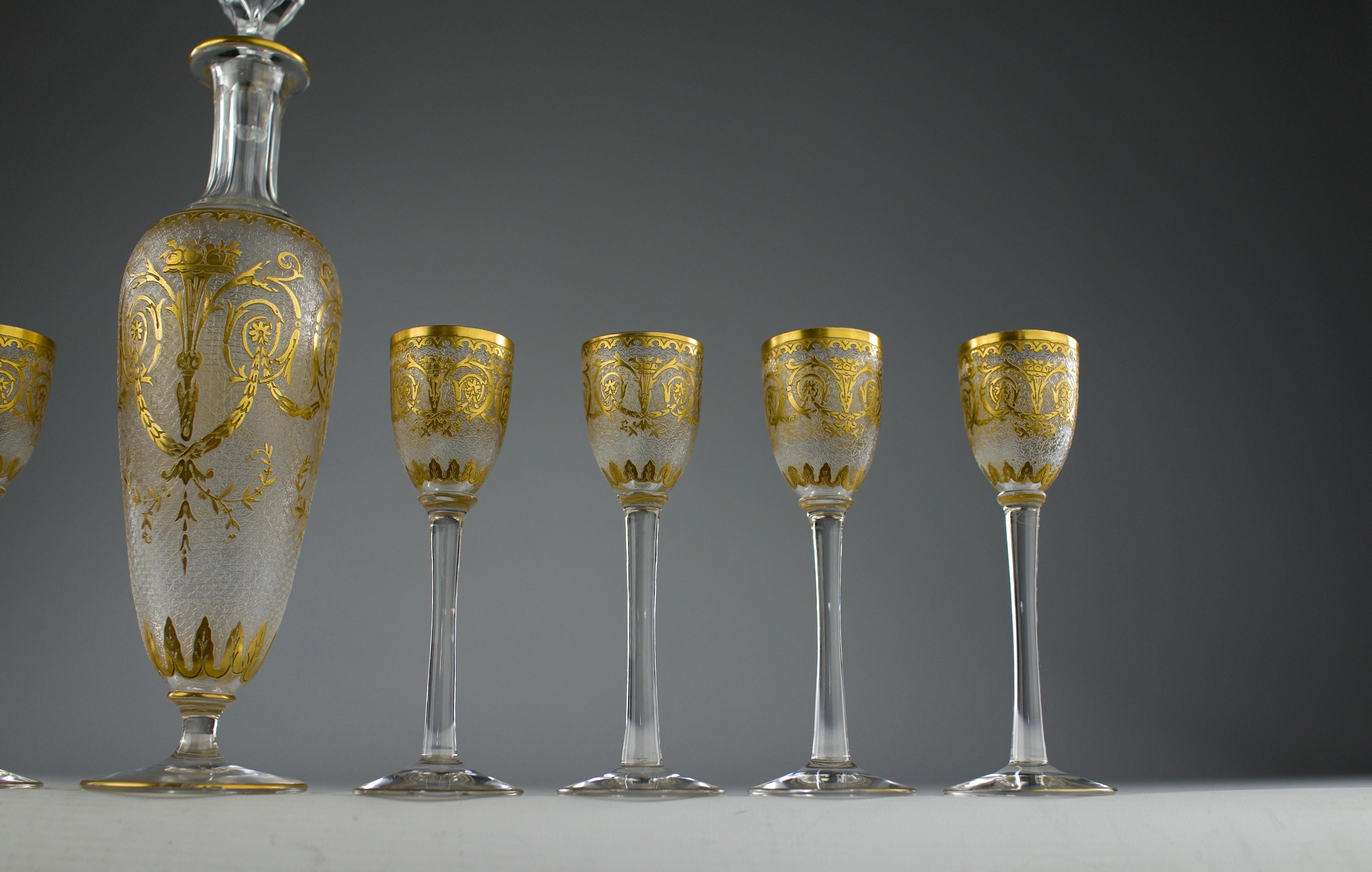 Saint Louis, Servicio de Licor de Cristal con Decoración Imperio (11 piezas), Francia Finales del siglo XIX en Bueno estado para la venta en PARIS, FR