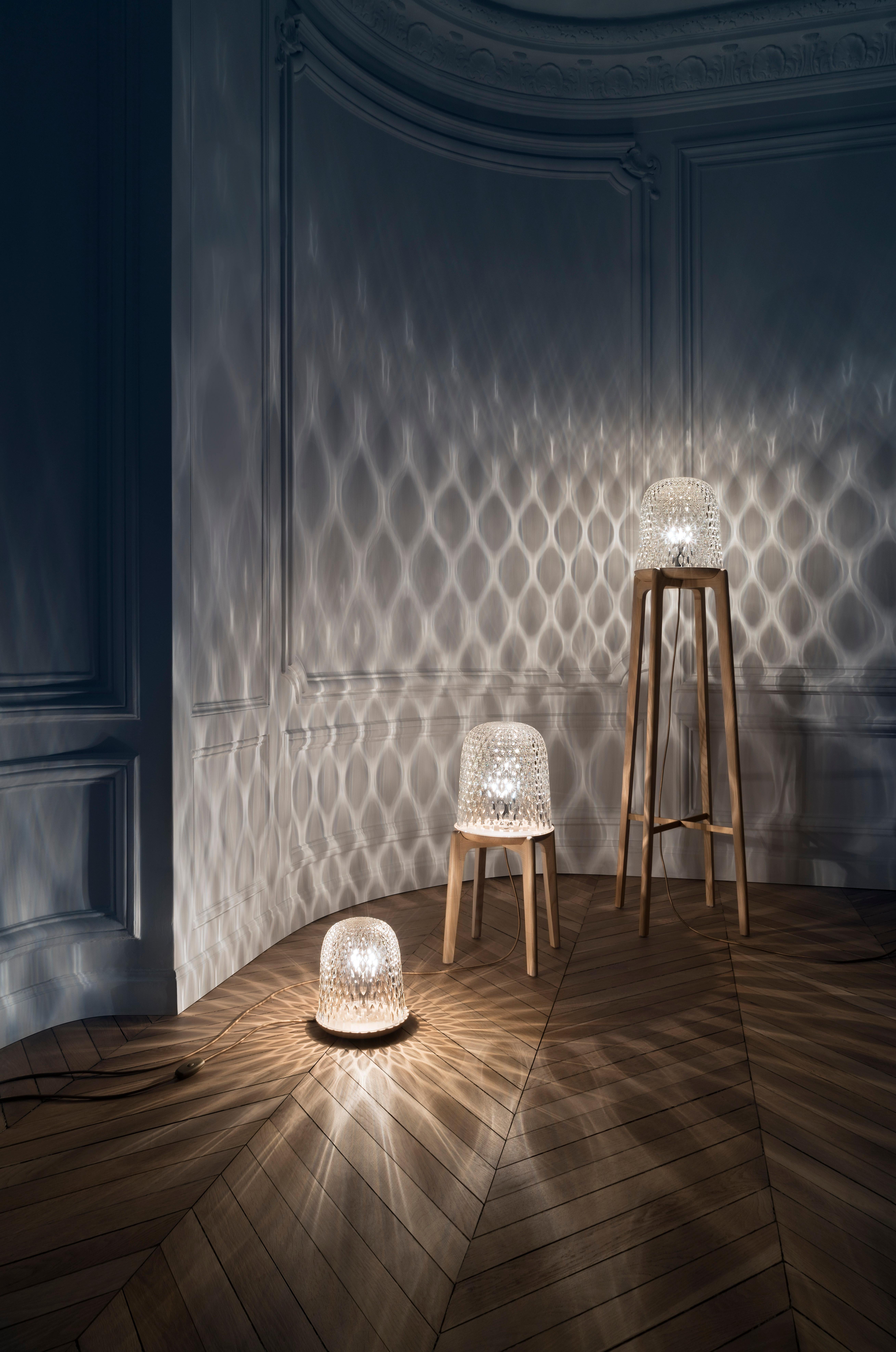 Saint-Louis is the oldest crystal manufacturer in Europe, originating in Lorraine, France and founded in 1586. As a tribute to the leaves of the Moselle forest and to creative folly, Noé Duchaufour-Lawrance created the Folia cross-disciplinary