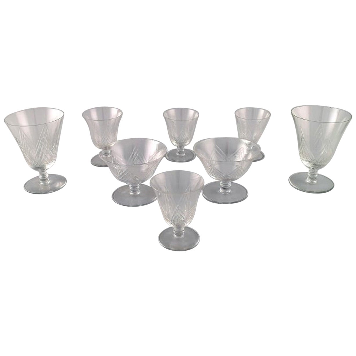 Huit verres à vin et Sherry en verre de cristal transparent de Saint-Louis, France