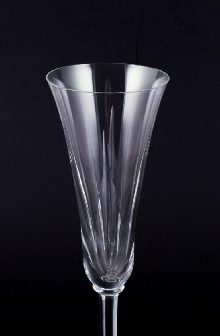 Saint Louis, France. Set of six champagne flutes in cut crystal glass.  In Excellent Condition For Sale In Copenhagen, DK