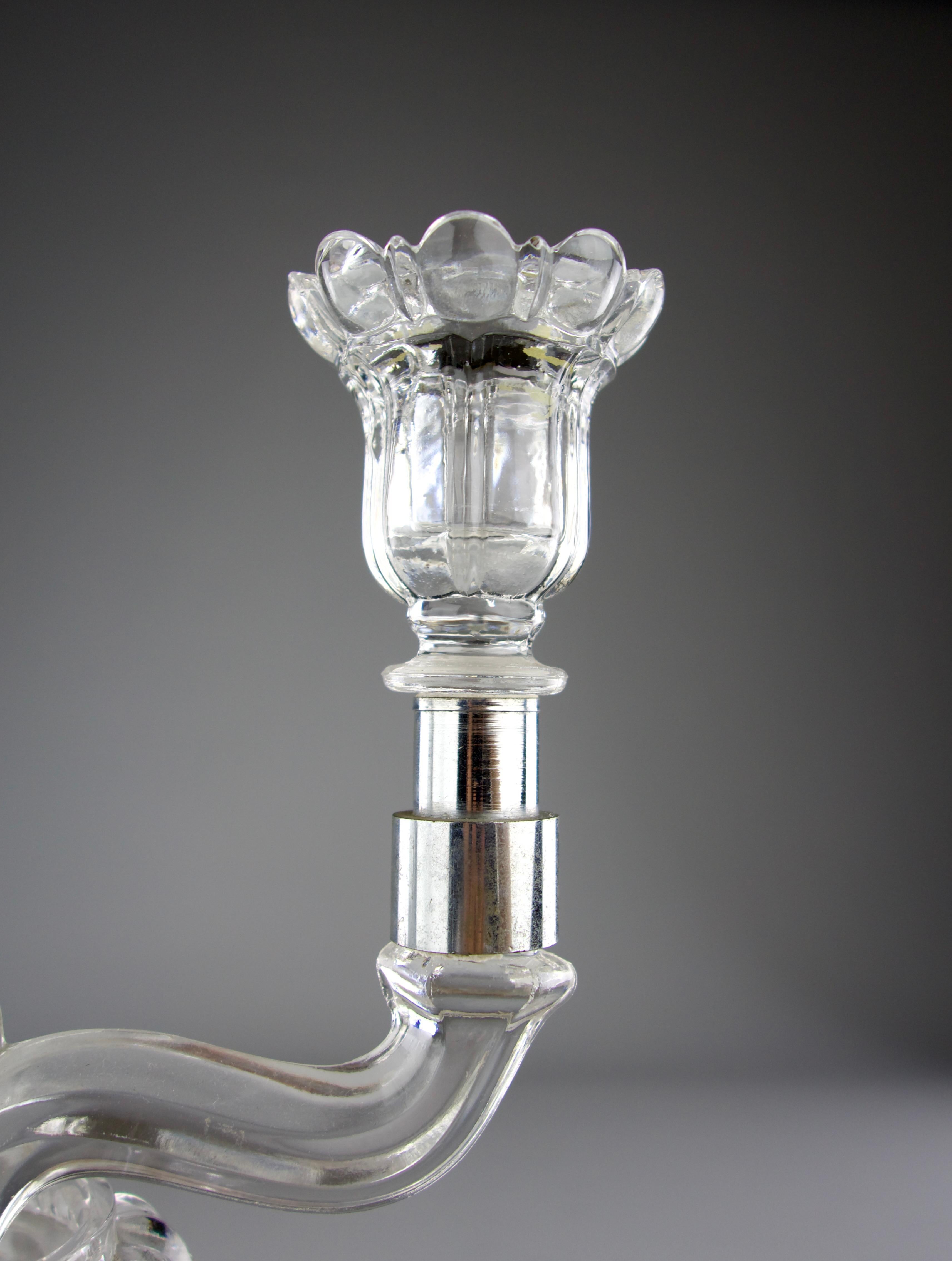 Cristal Manufacture Saint Louis, Paire de candélabres en cristal, France années 1950 en vente