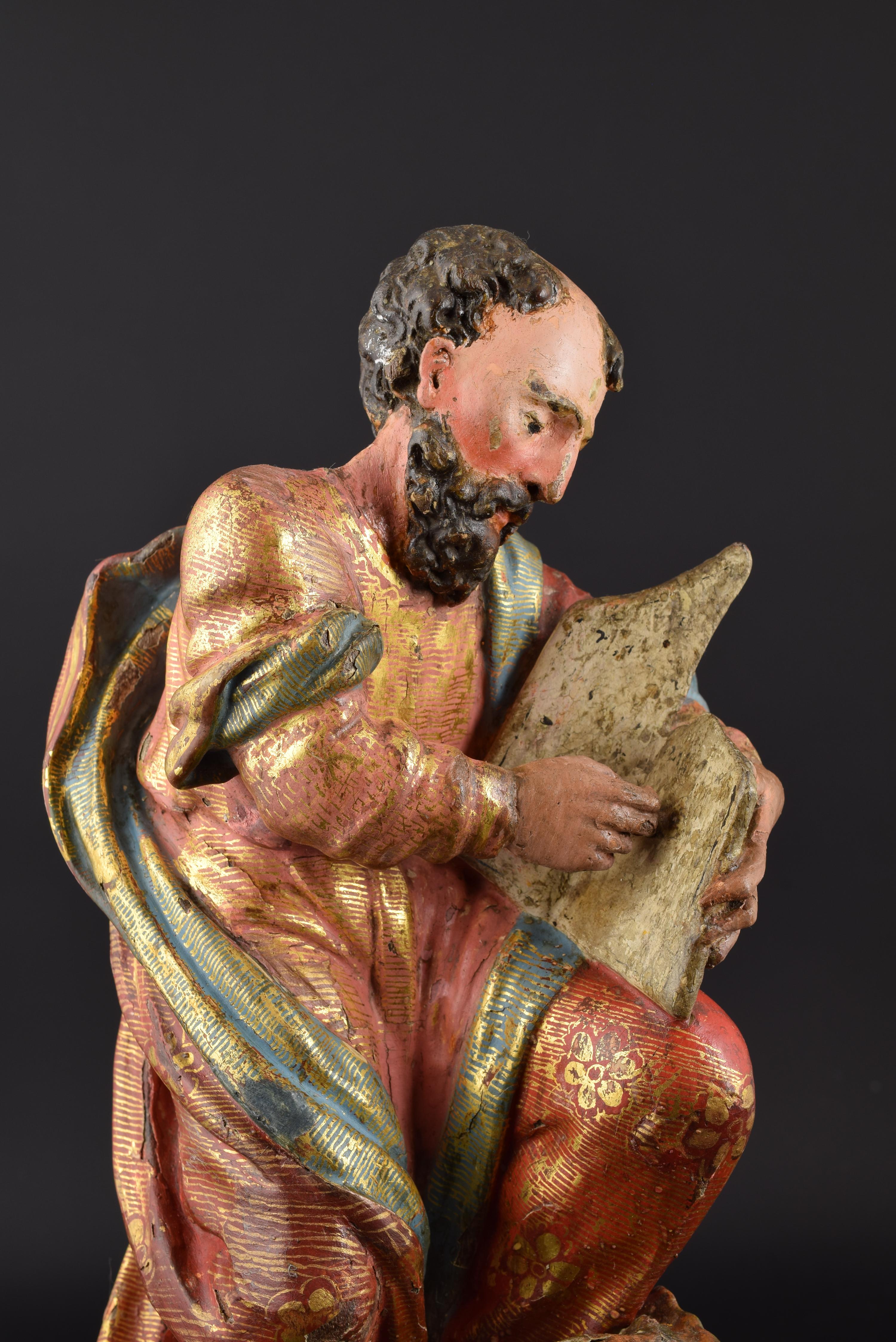 „Saint Luke der Evangelist“, polychromiertes Holz, 16. Jahrhundert (Handgefertigt) im Angebot
